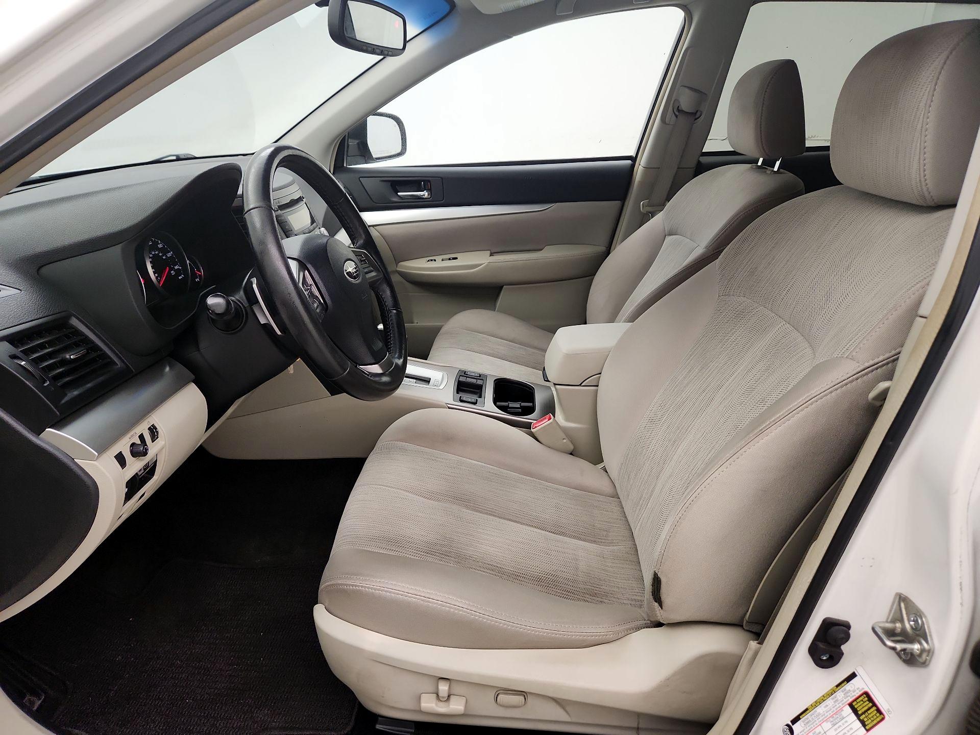 Thumbnail: 2013 Subaru Outback - 11