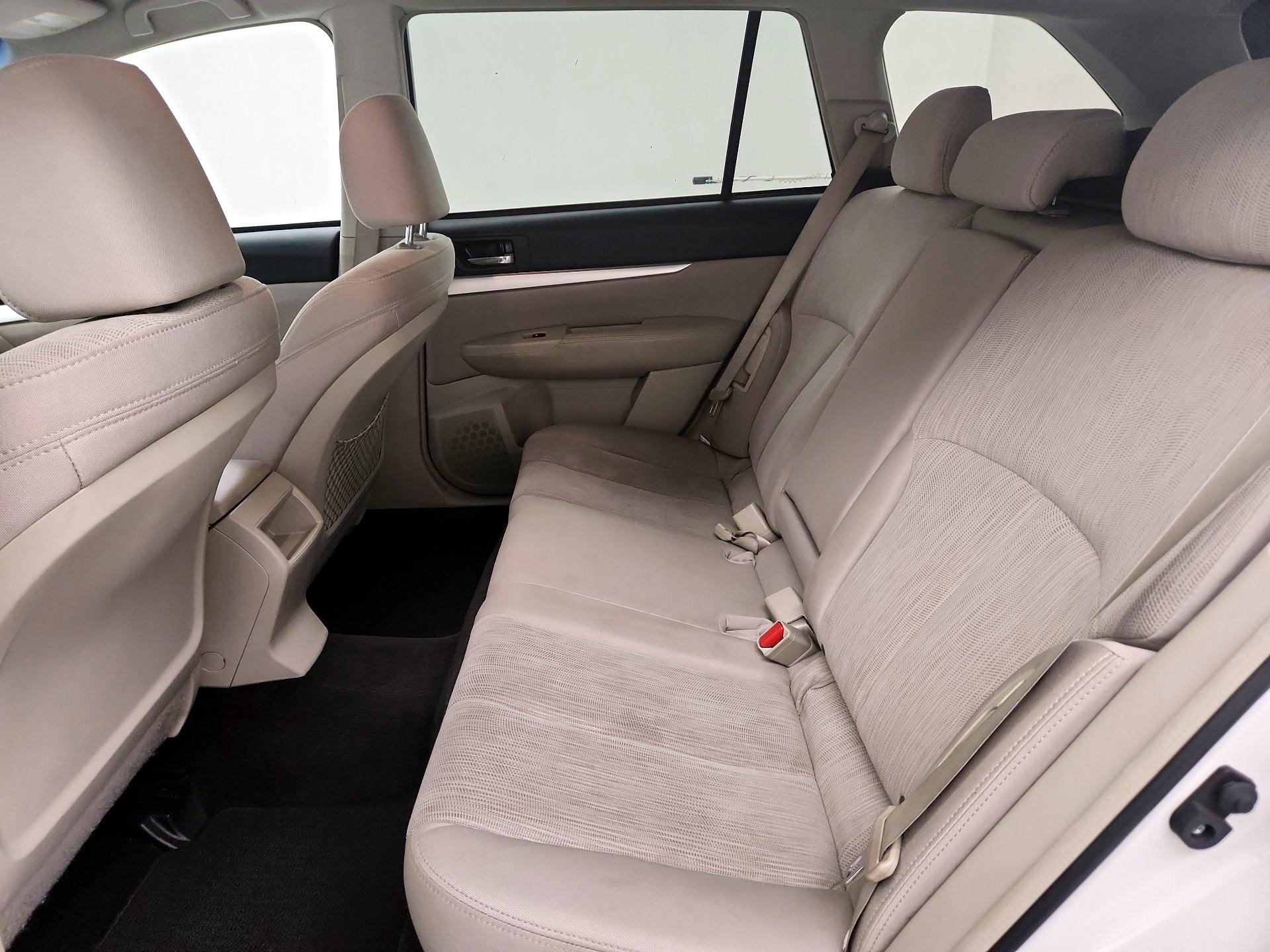 Thumbnail: 2013 Subaru Outback - 18