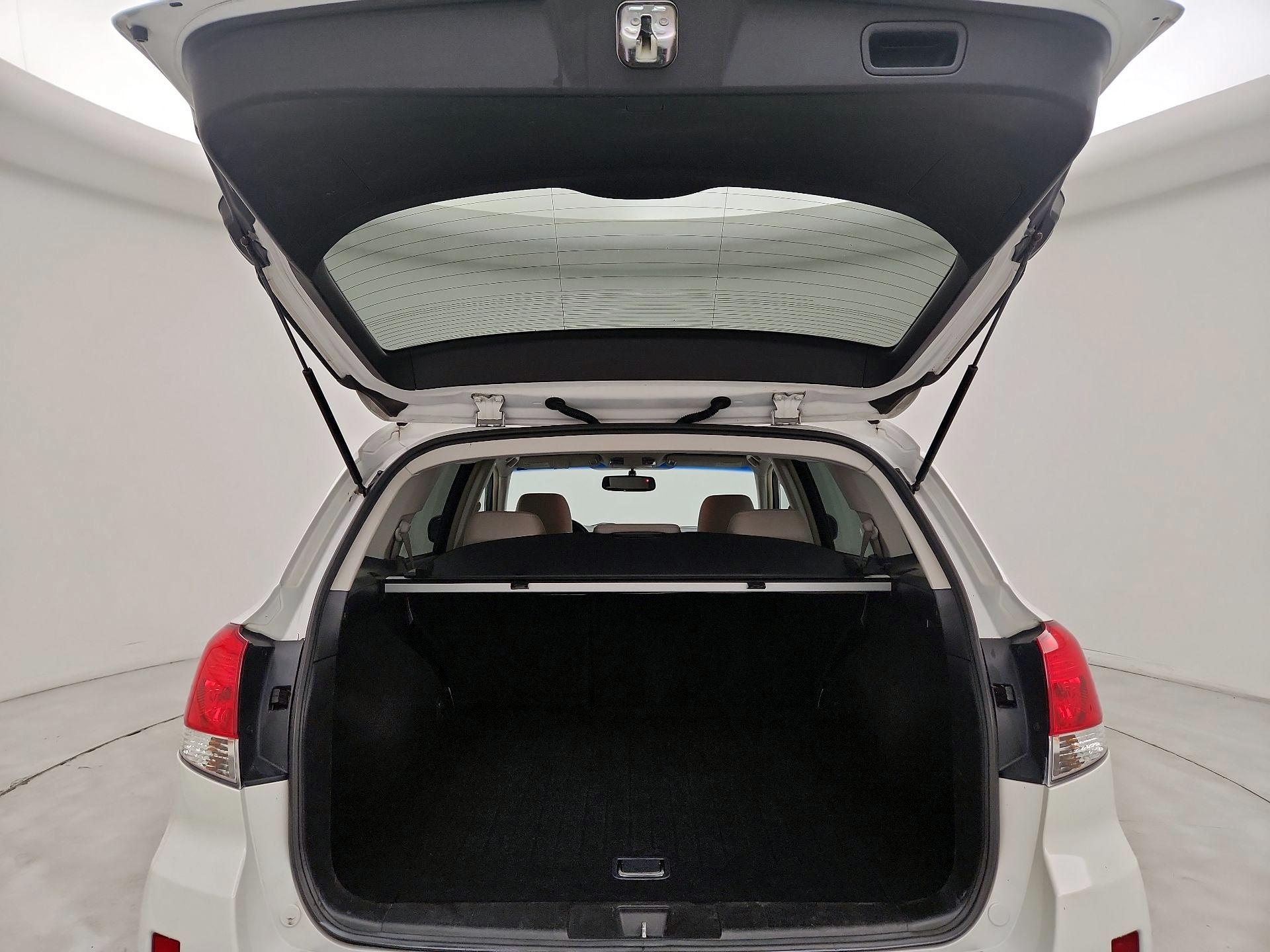 Thumbnail: 2013 Subaru Outback - 19