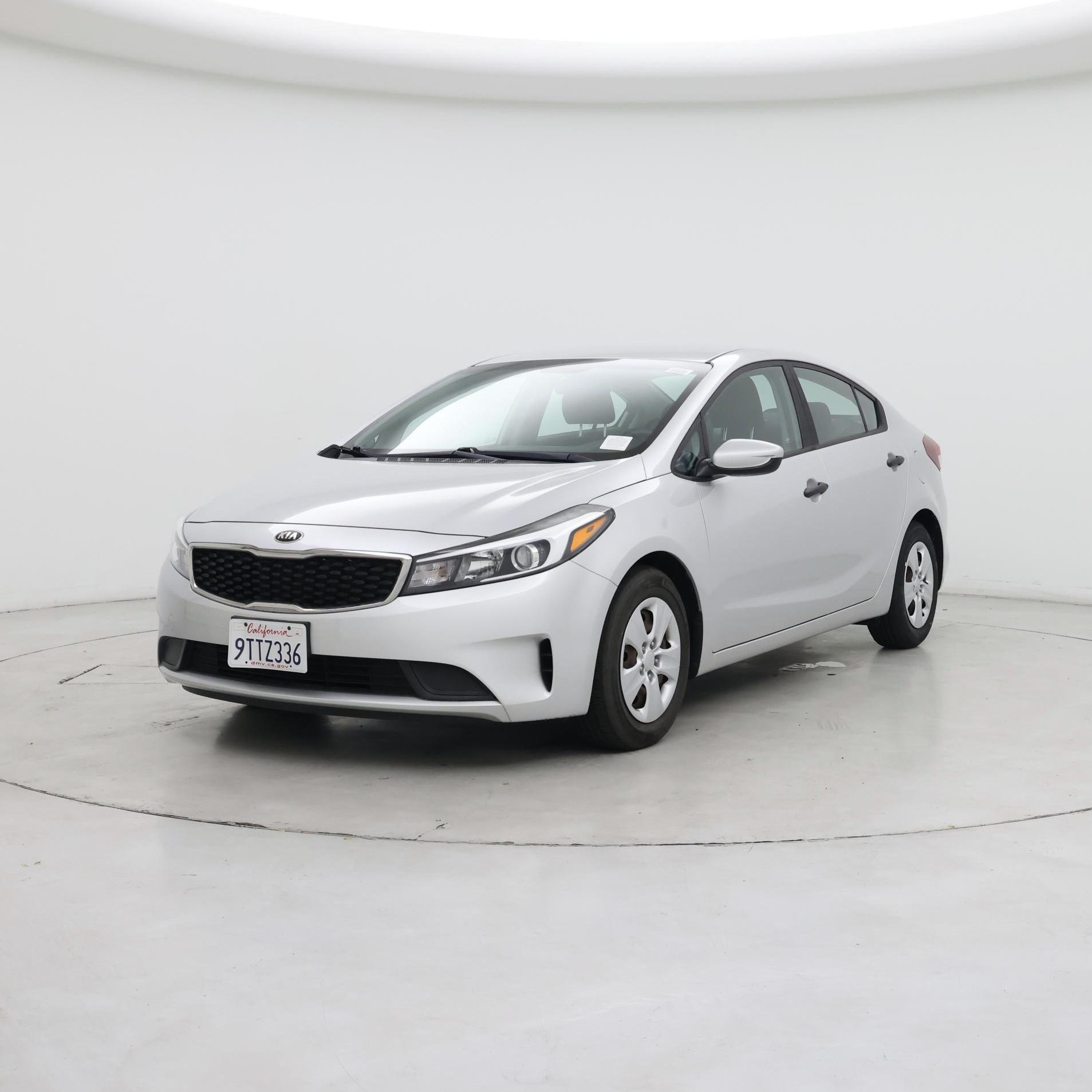 Thumbnail: 2018 Kia Forte - 4