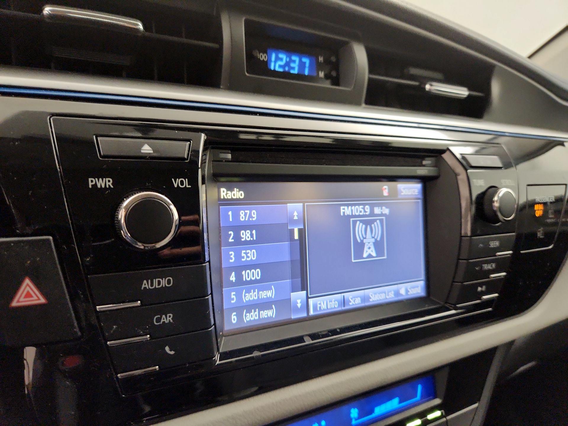 Thumbnail: 2016 Toyota Corolla - 15