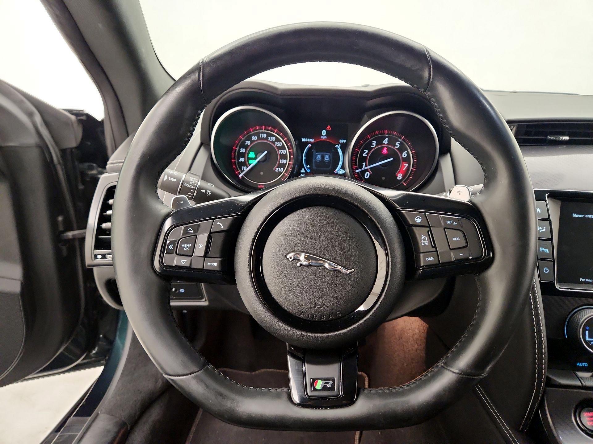 Thumbnail: 2016 Jaguar F-Type - 10