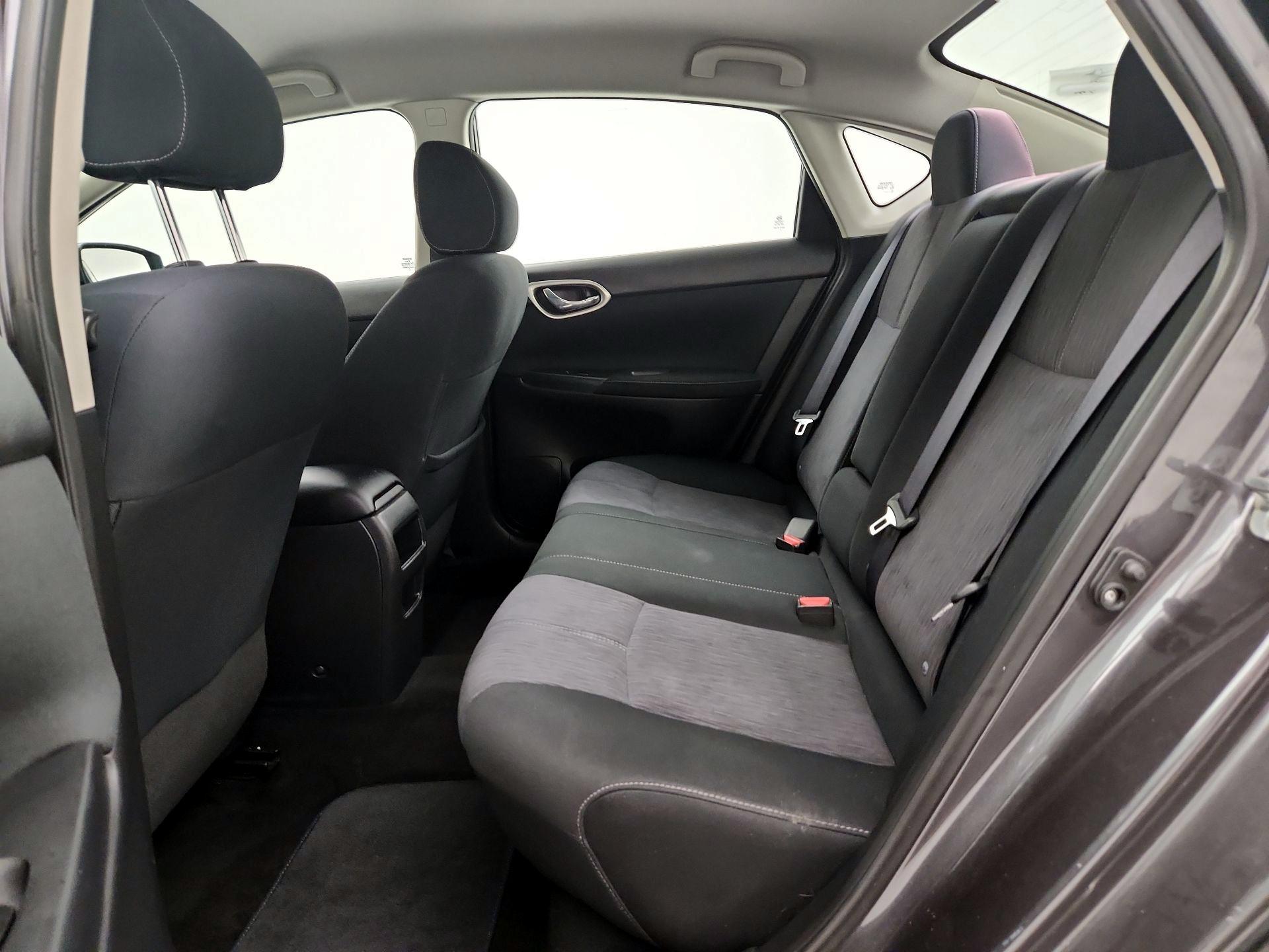 Thumbnail: 2015 Nissan Sentra - 19