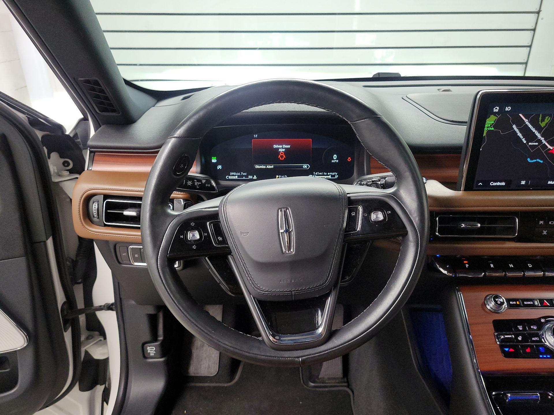 Thumbnail: 2022 Lincoln Aviator - 10