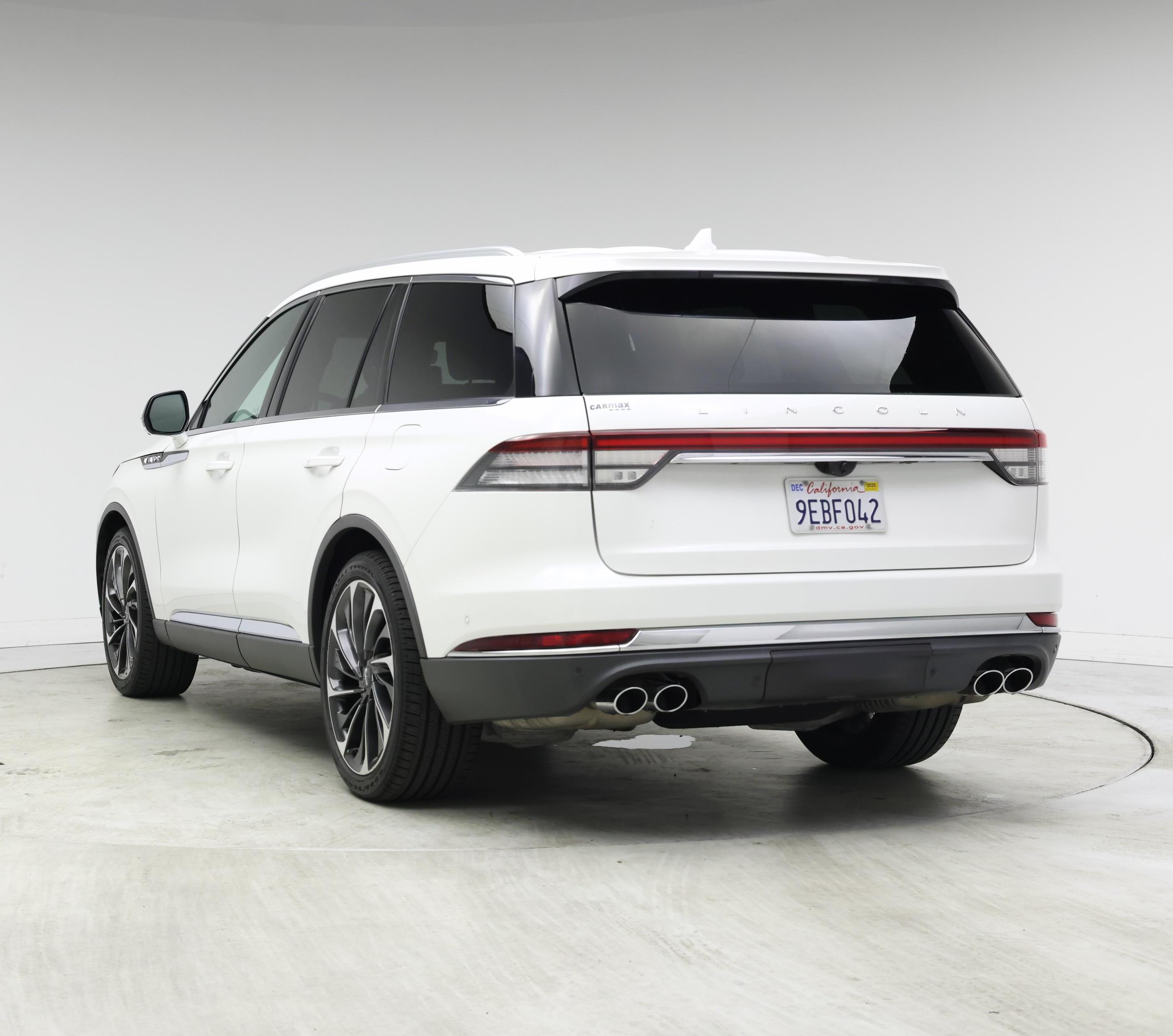 Thumbnail: 2022 Lincoln Aviator - 2