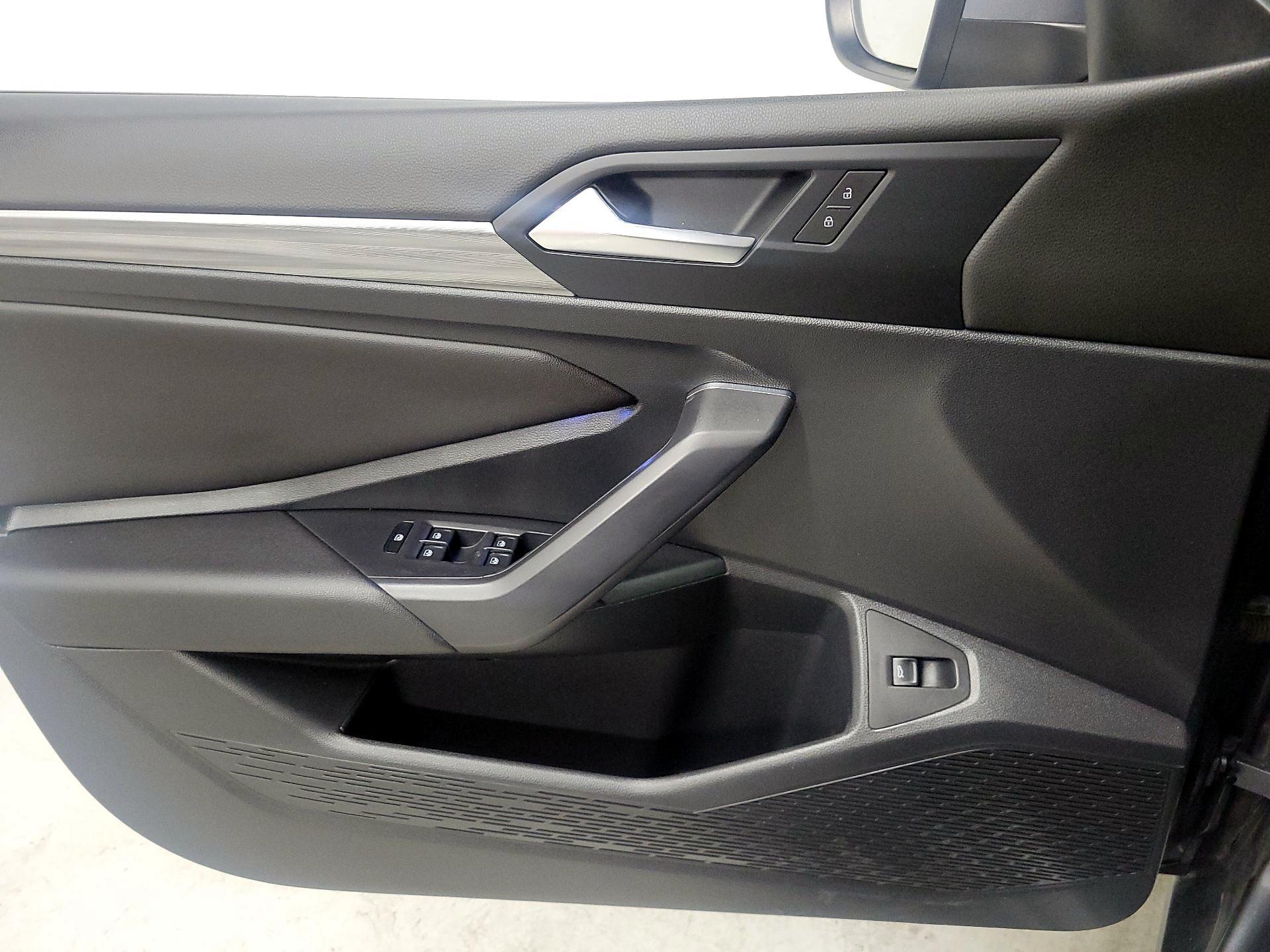 Thumbnail: 2019 Volkswagen Jetta - 12