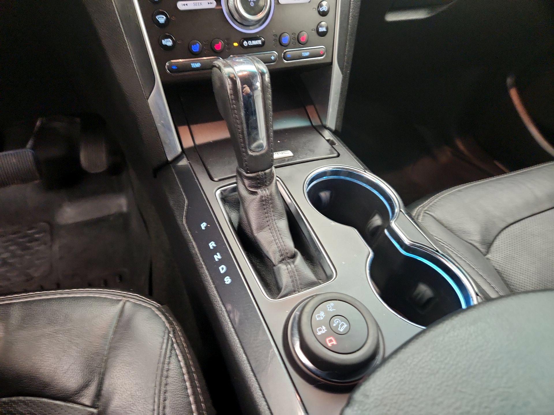 Thumbnail: 2016 Ford Explorer - 17