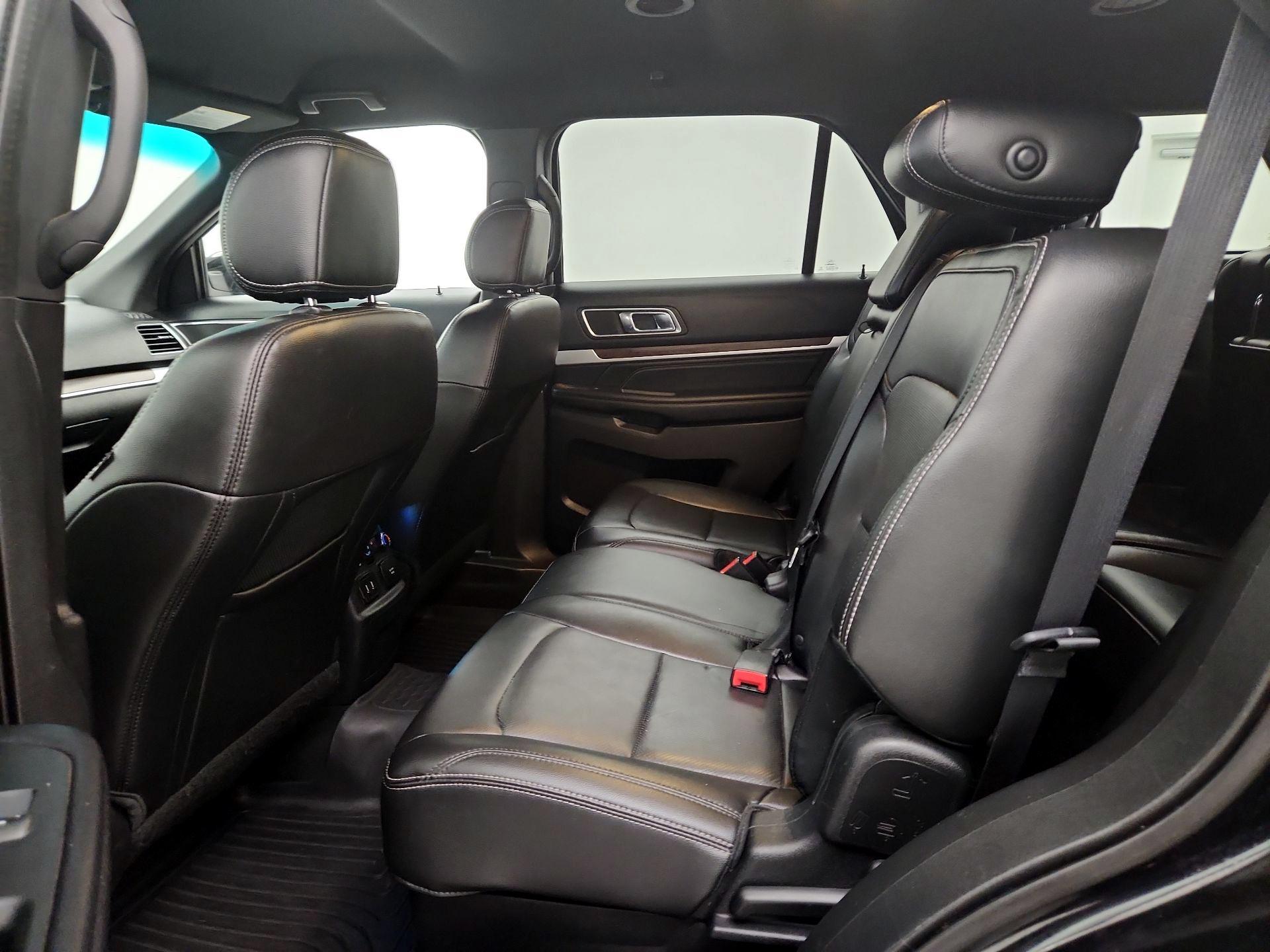 Thumbnail: 2016 Ford Explorer - 19