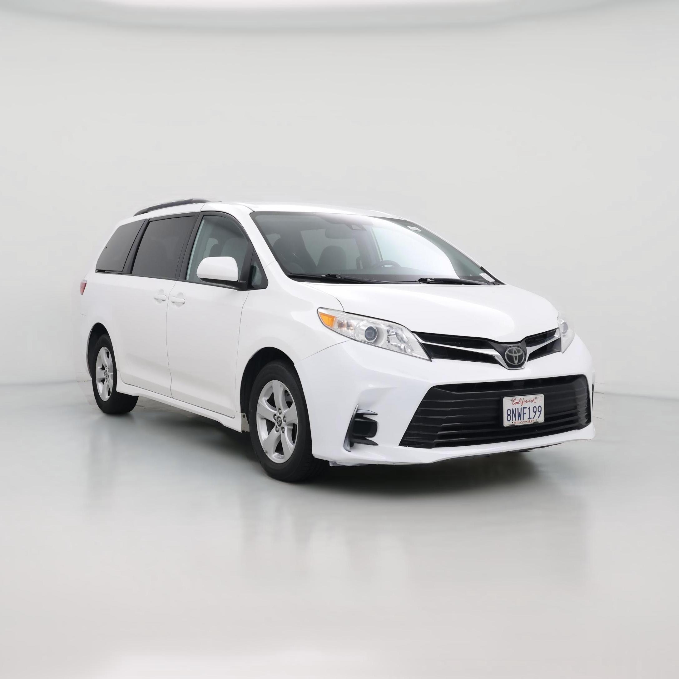 Thumbnail: 2019 Toyota Sienna - 1