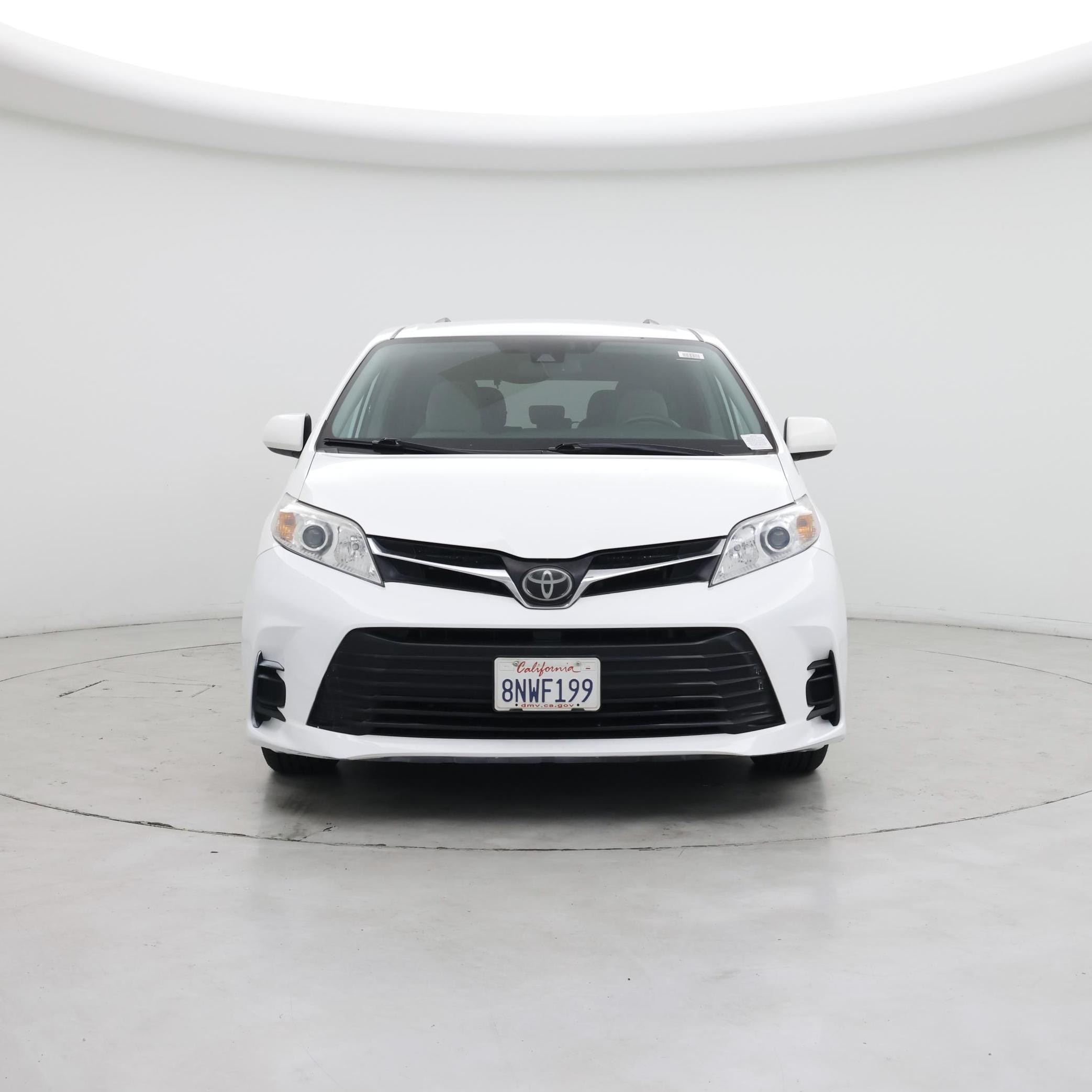 Thumbnail: 2019 Toyota Sienna - 5