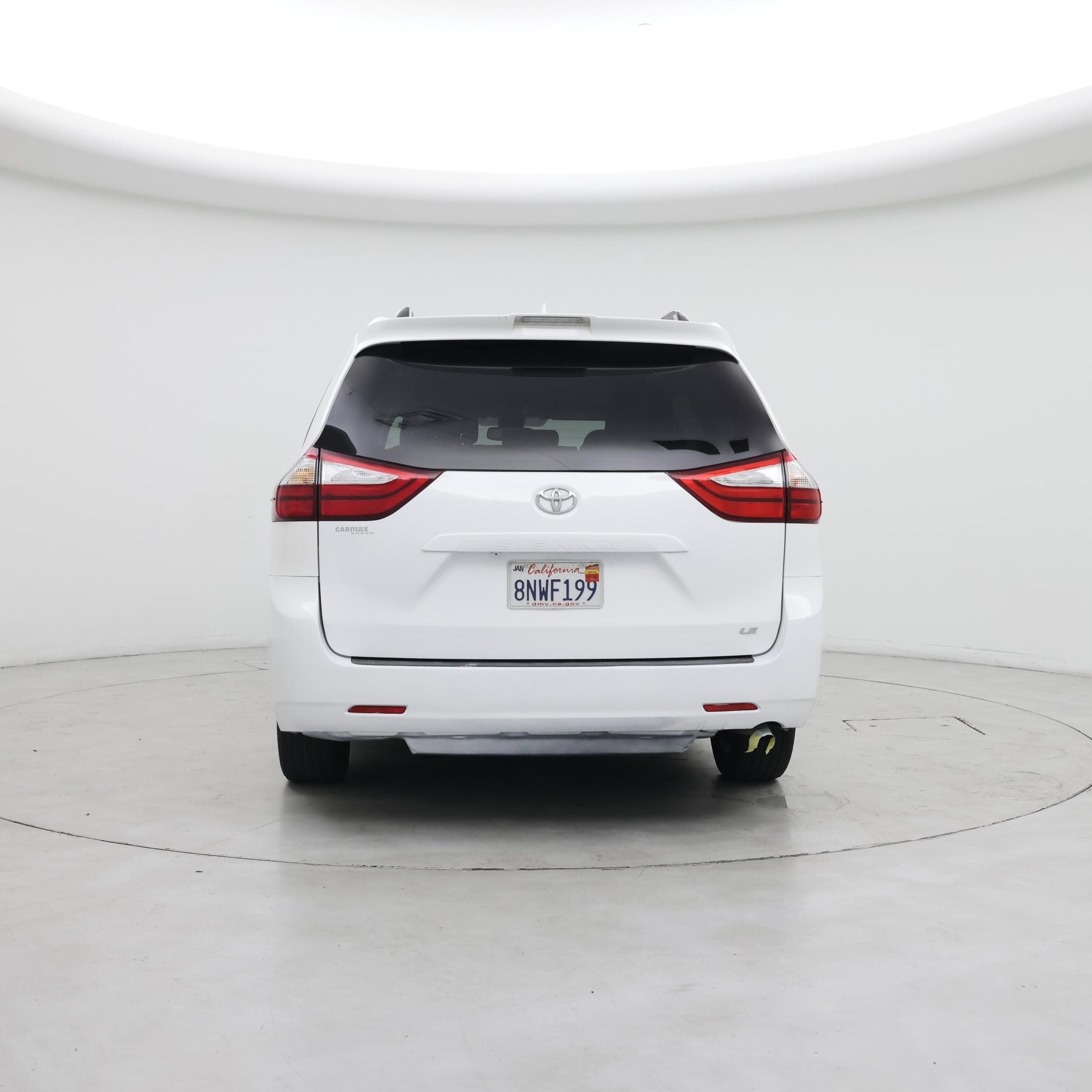 Thumbnail: 2019 Toyota Sienna - 6