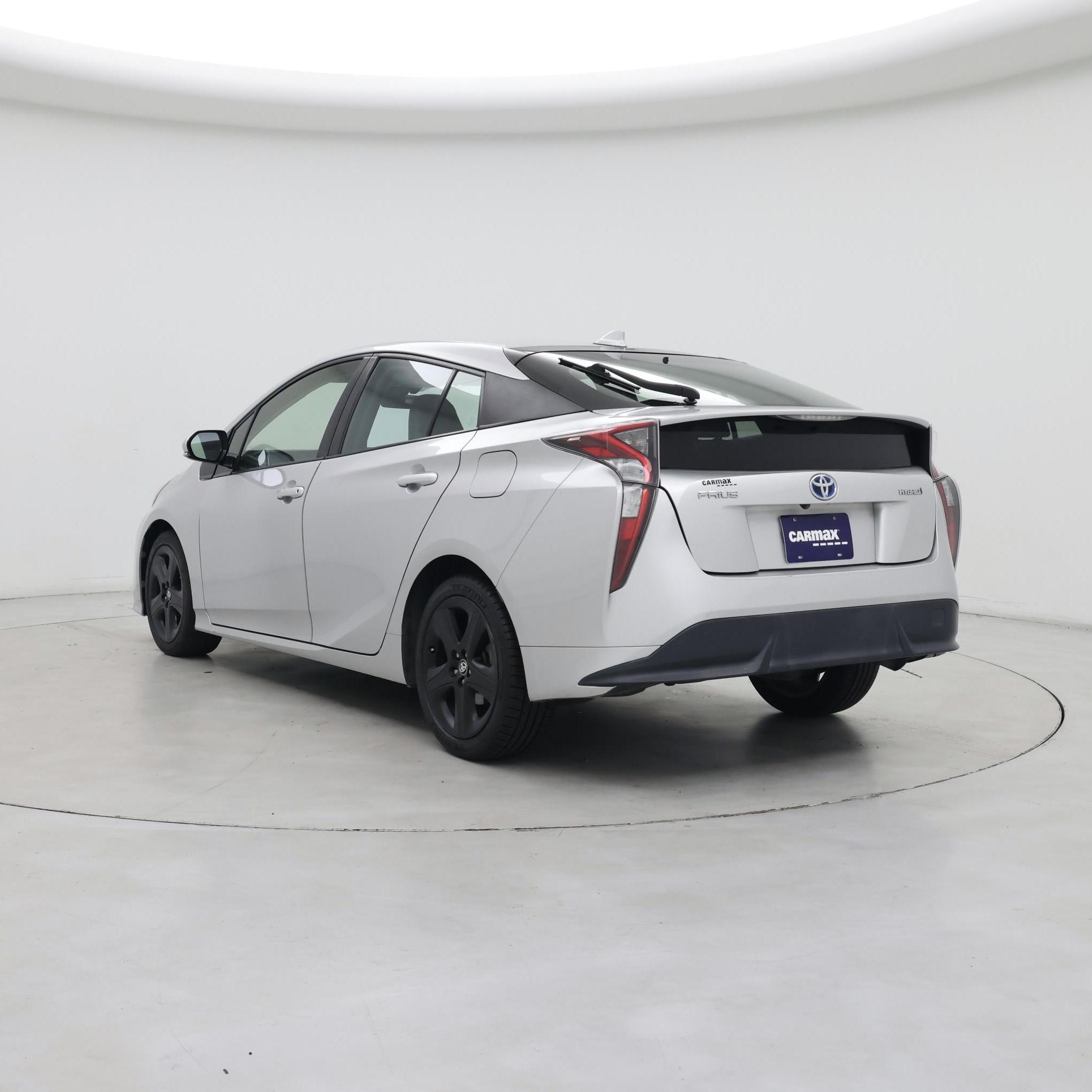 Thumbnail: 2016 Toyota Prius - 2