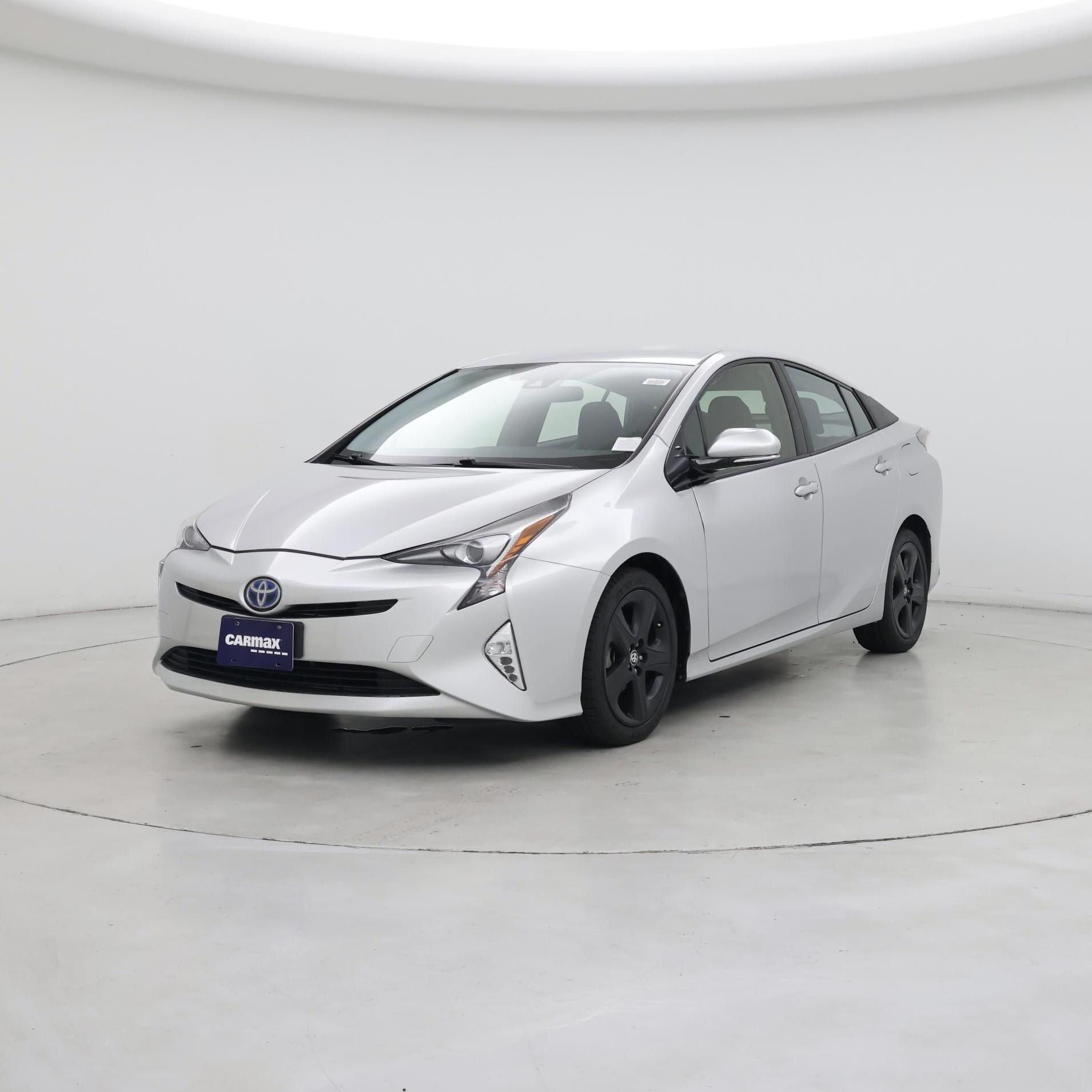 Thumbnail: 2016 Toyota Prius - 4