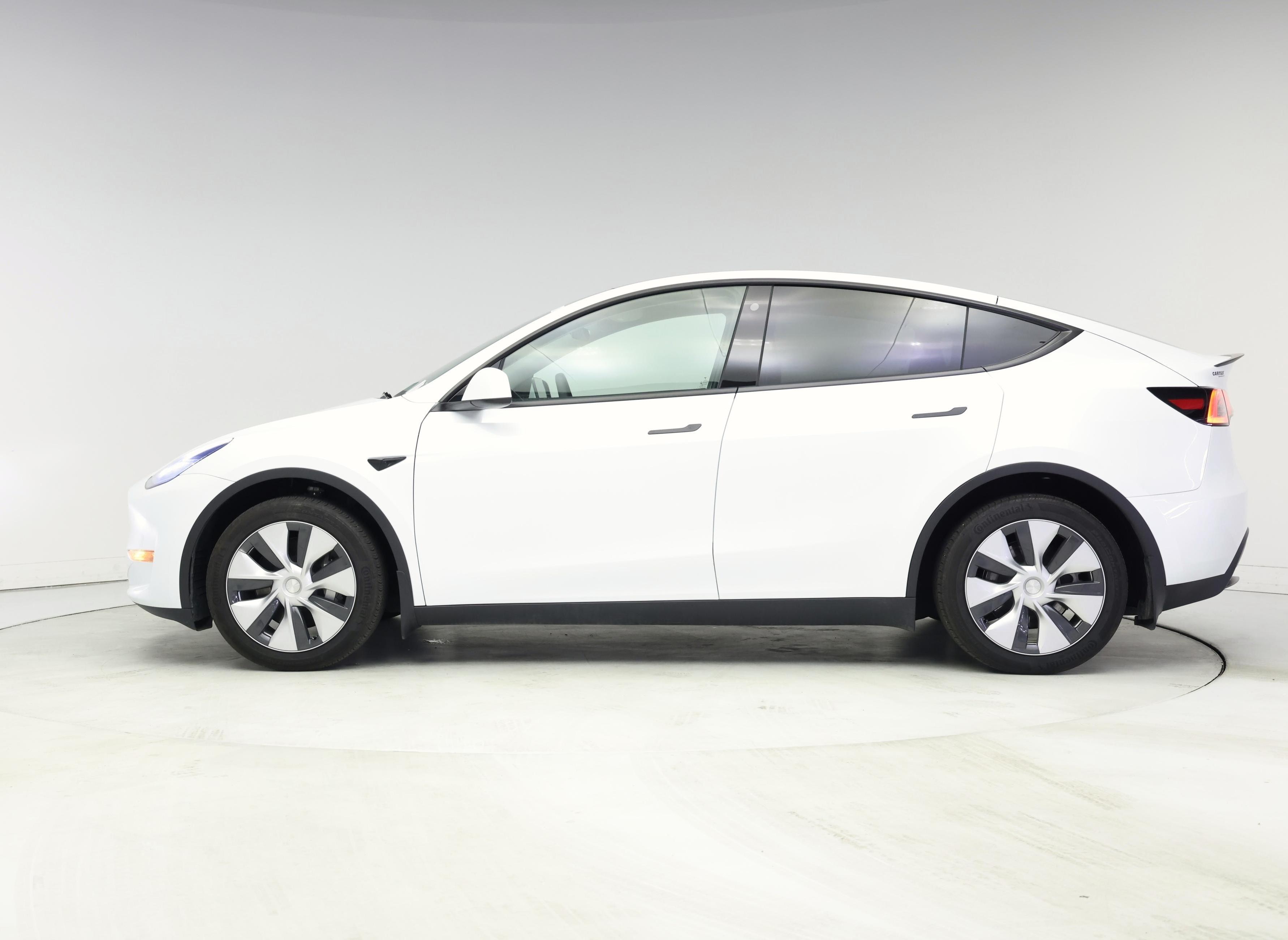 Thumbnail: 2023 Tesla Model Y - 3