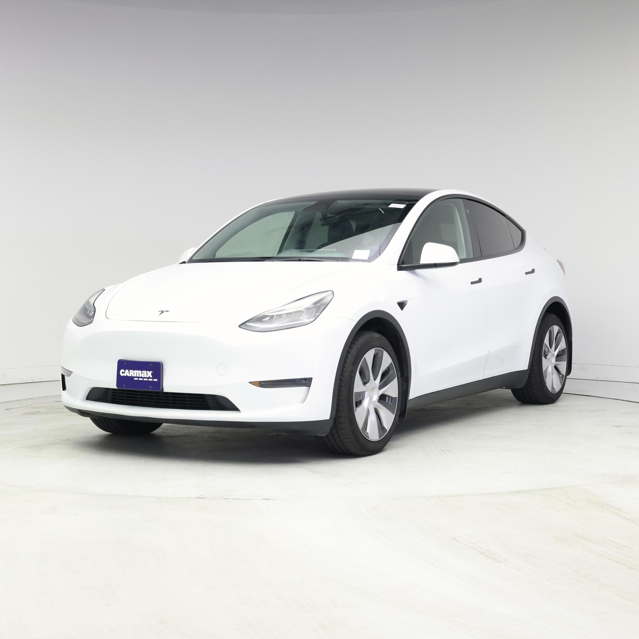 Thumbnail: 2023 Tesla Model Y - 4