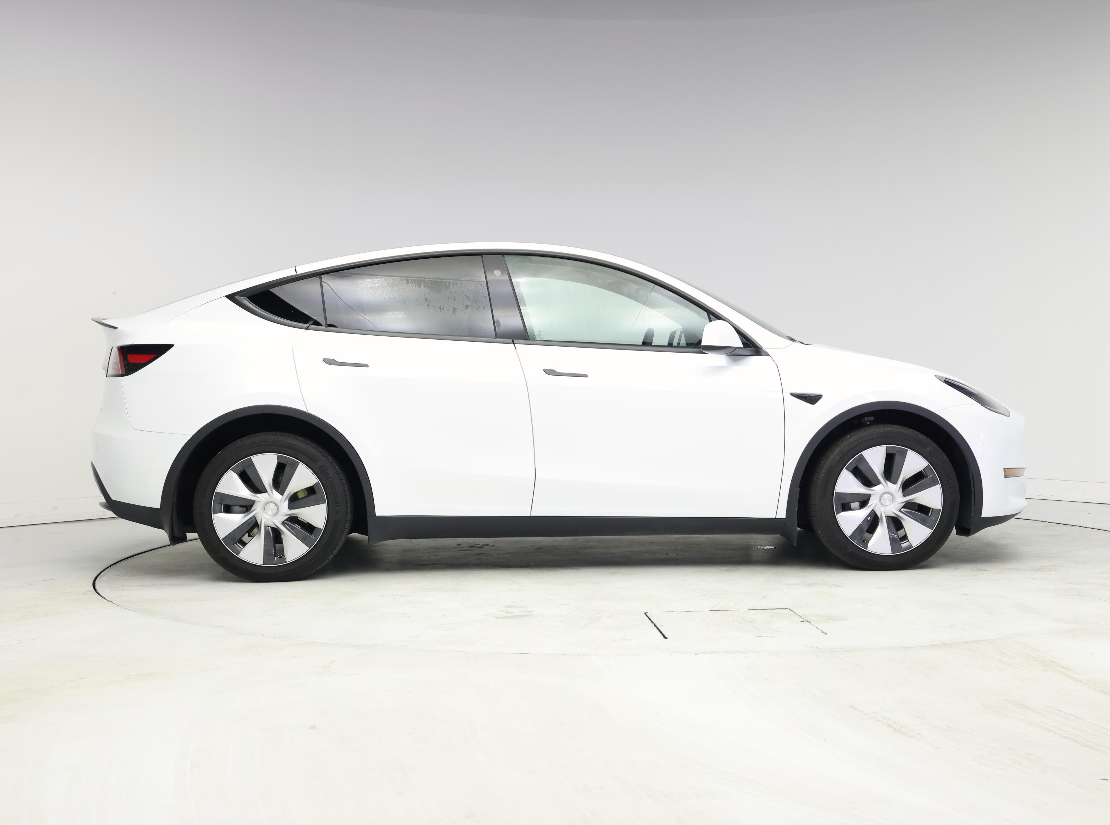 Thumbnail: 2023 Tesla Model Y - 7