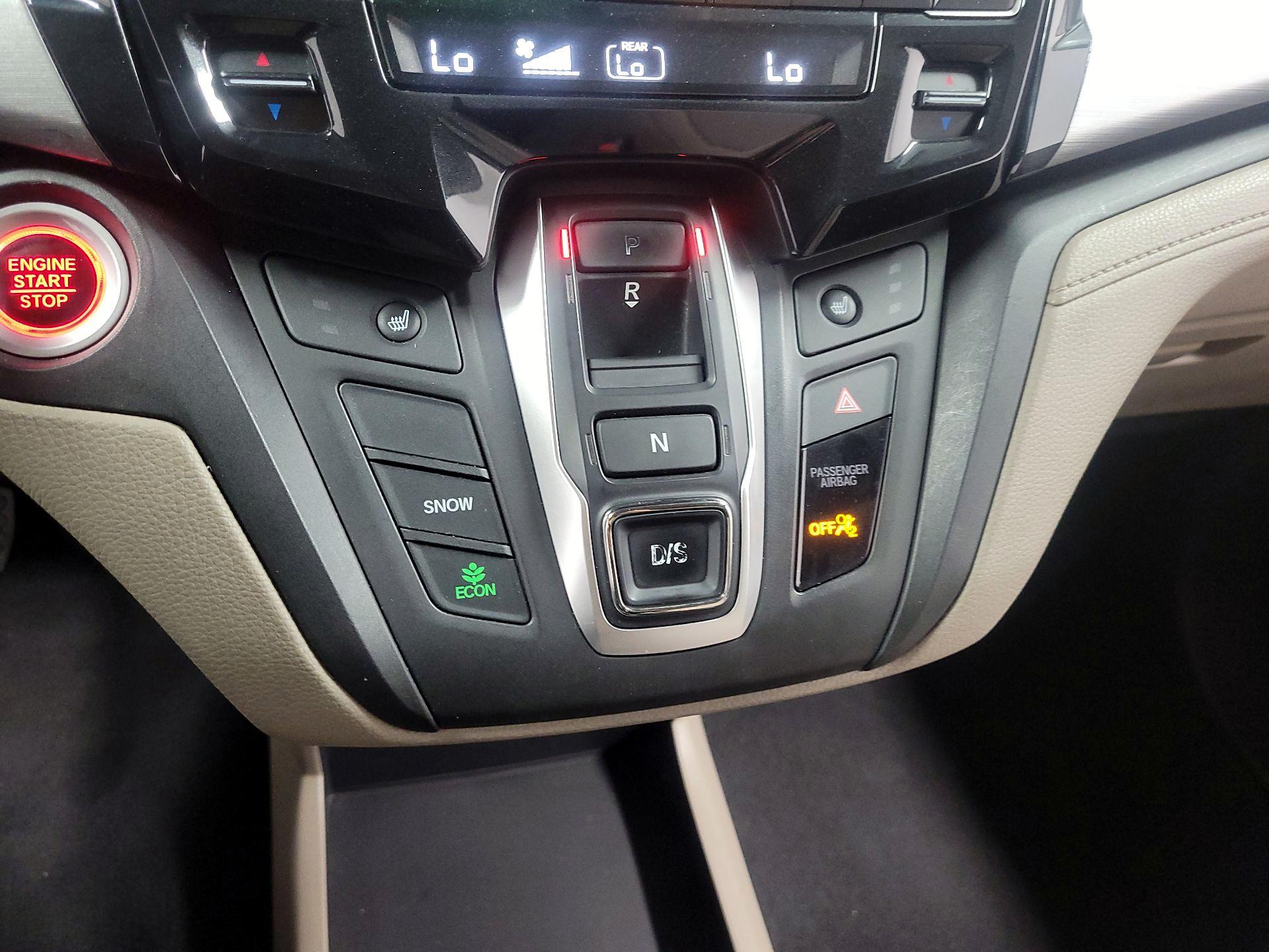 Thumbnail: 2019 Honda Odyssey - 17