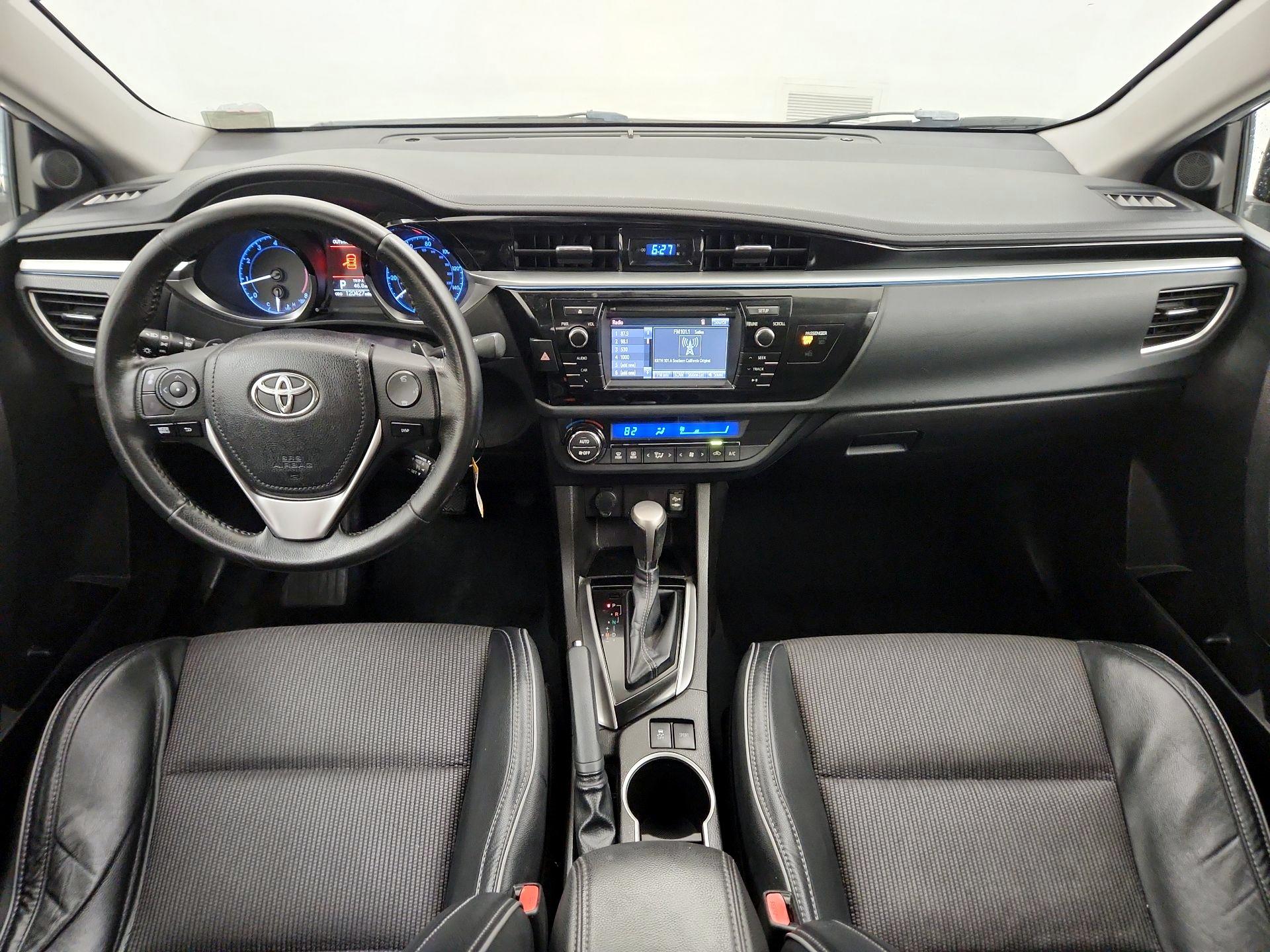 Thumbnail: 2015 Toyota Corolla - 9