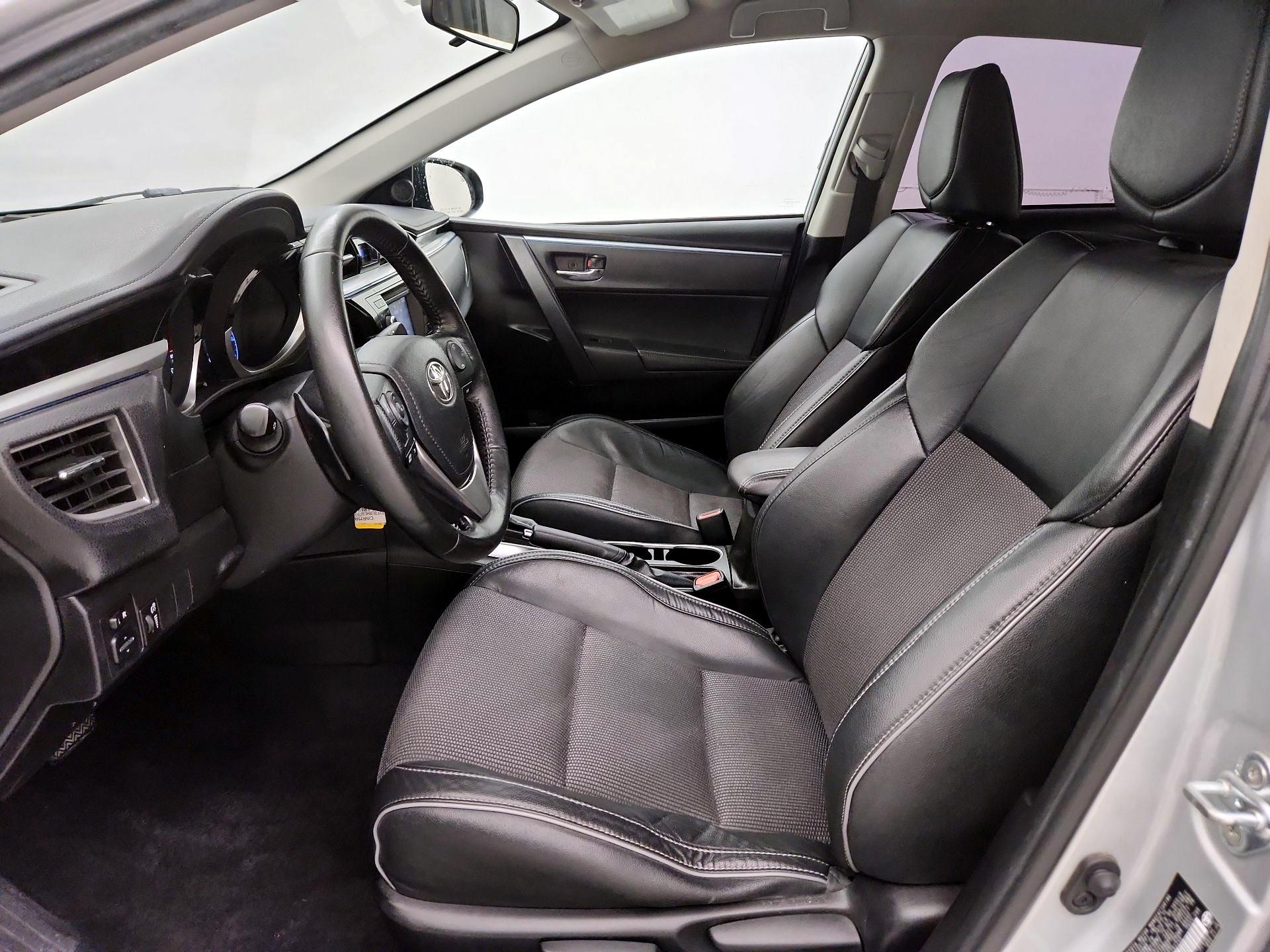 Thumbnail: 2015 Toyota Corolla - 11