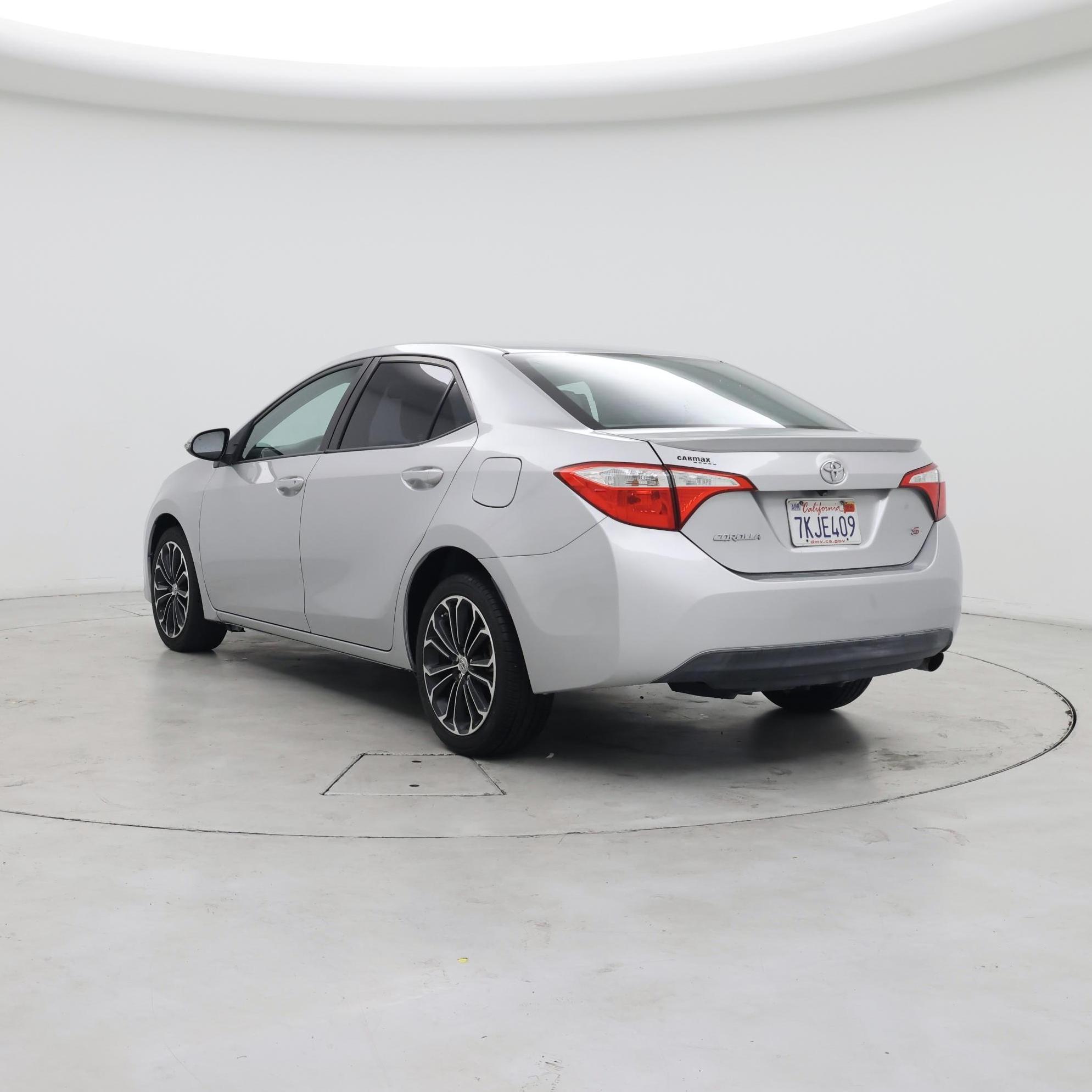 Thumbnail: 2015 Toyota Corolla - 2