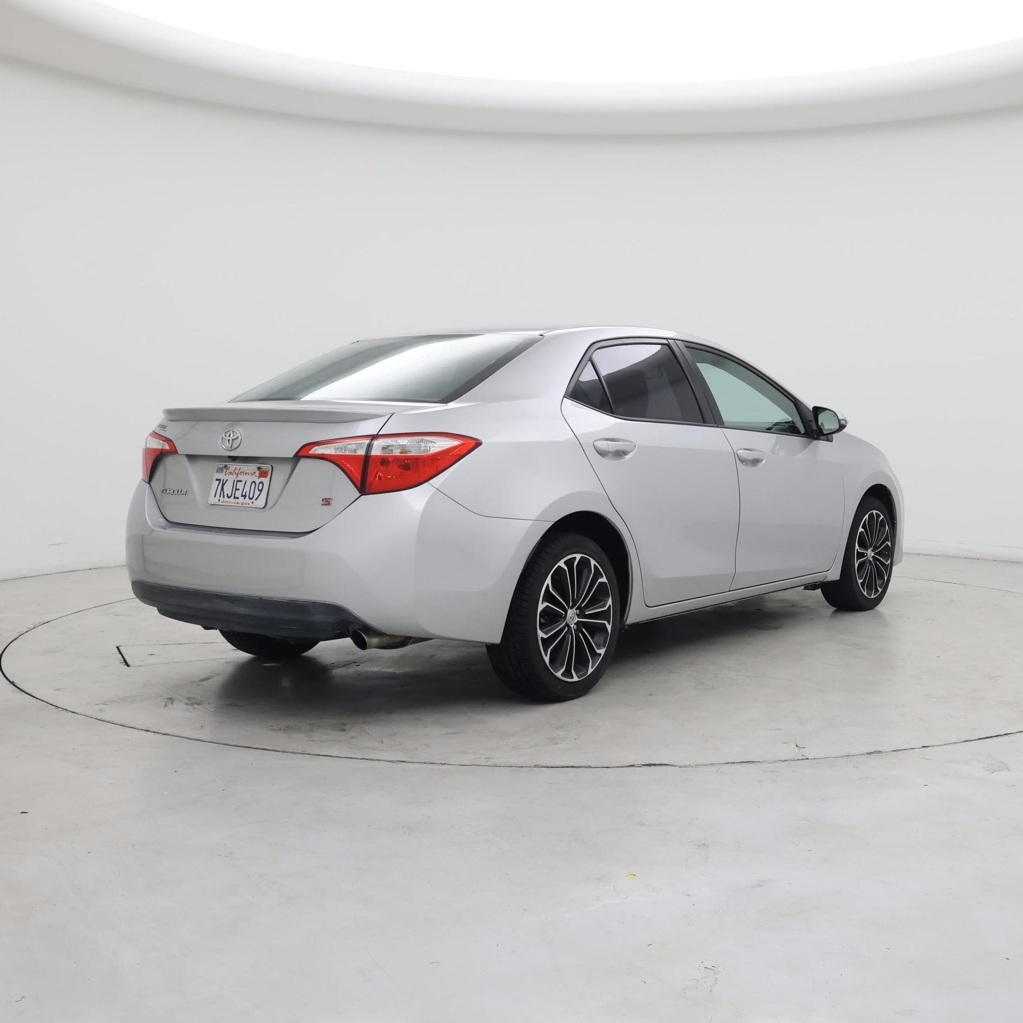 Thumbnail: 2015 Toyota Corolla - 8