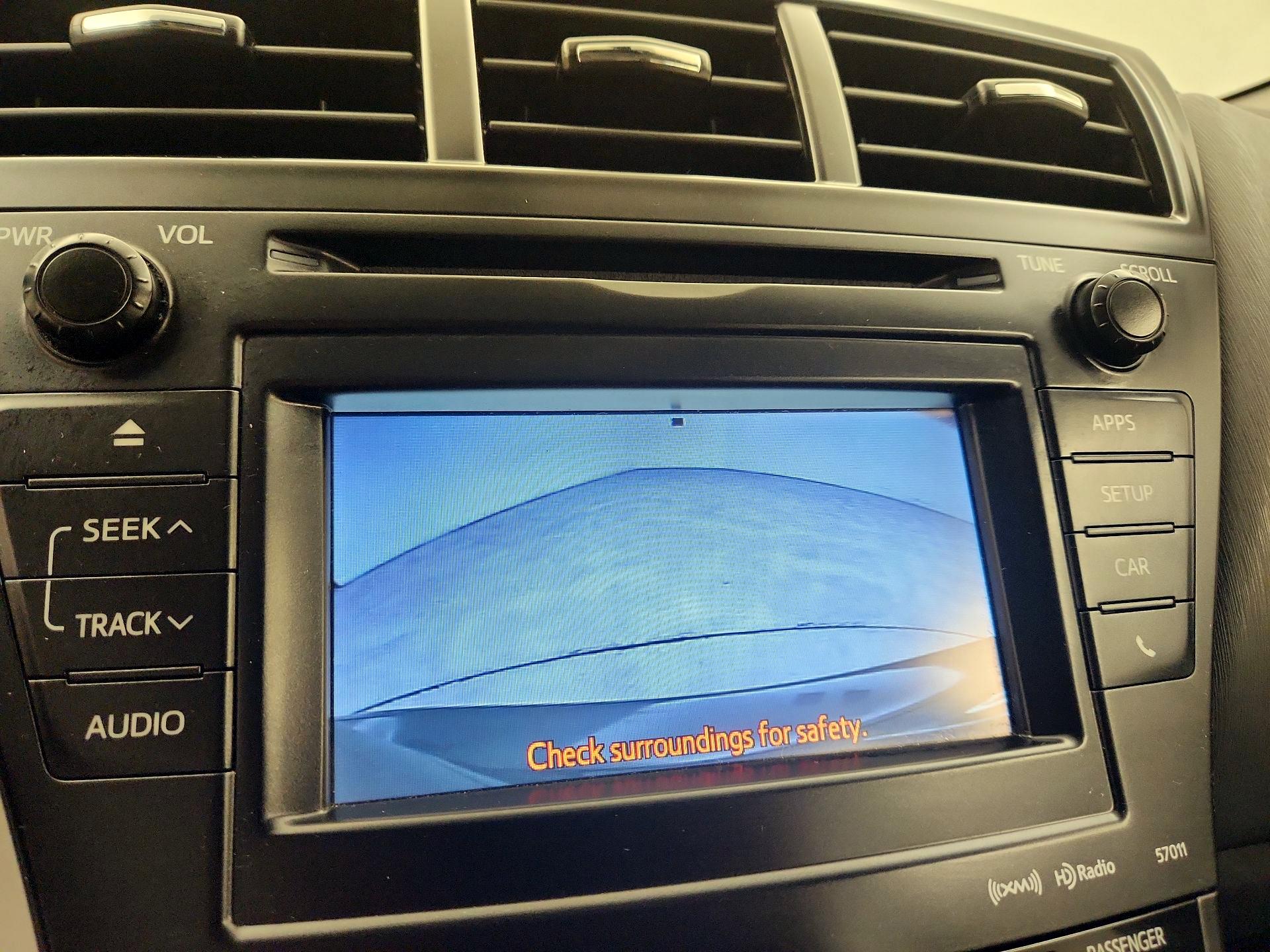 Thumbnail: 2013 Toyota Prius v - 15