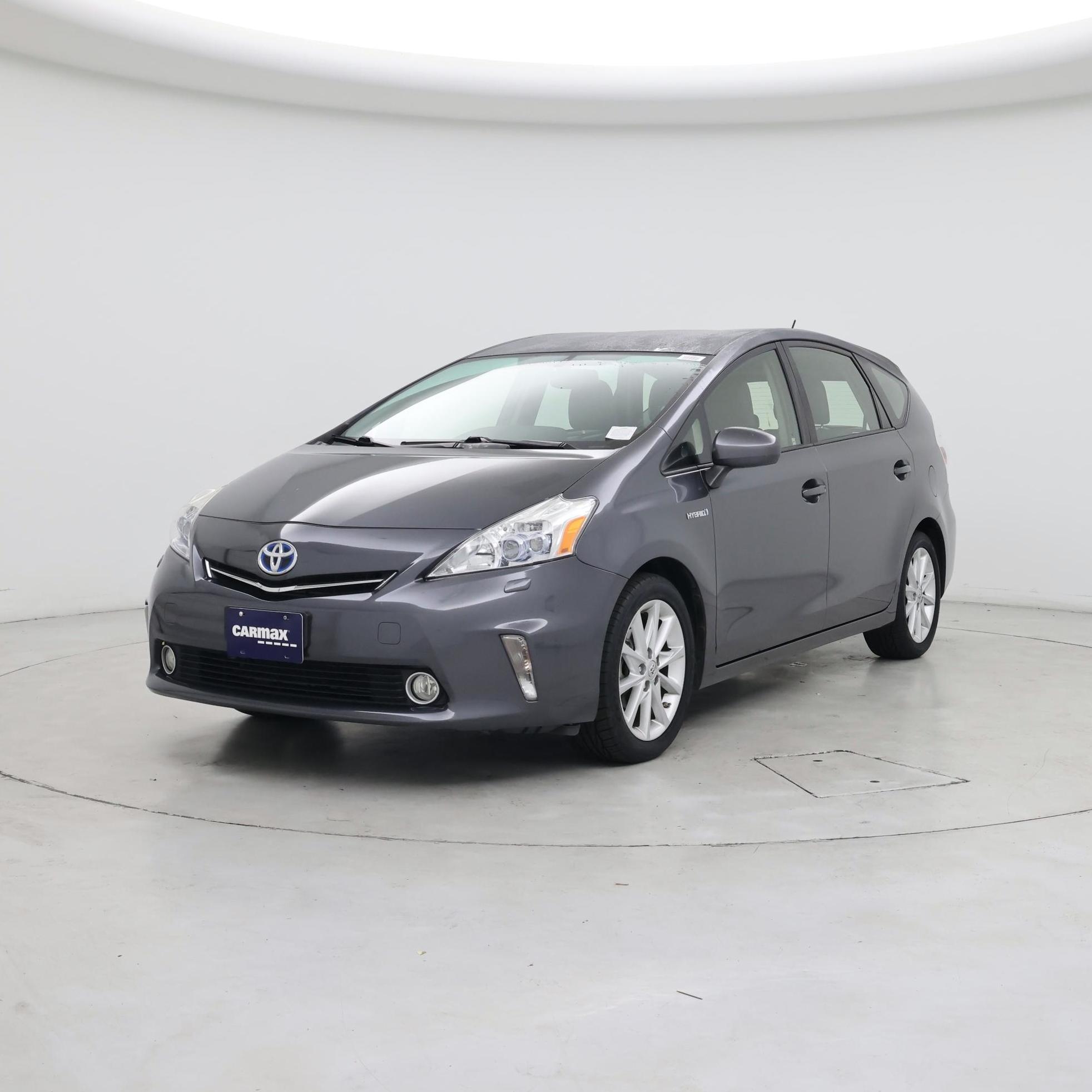 Thumbnail: 2013 Toyota Prius v - 4
