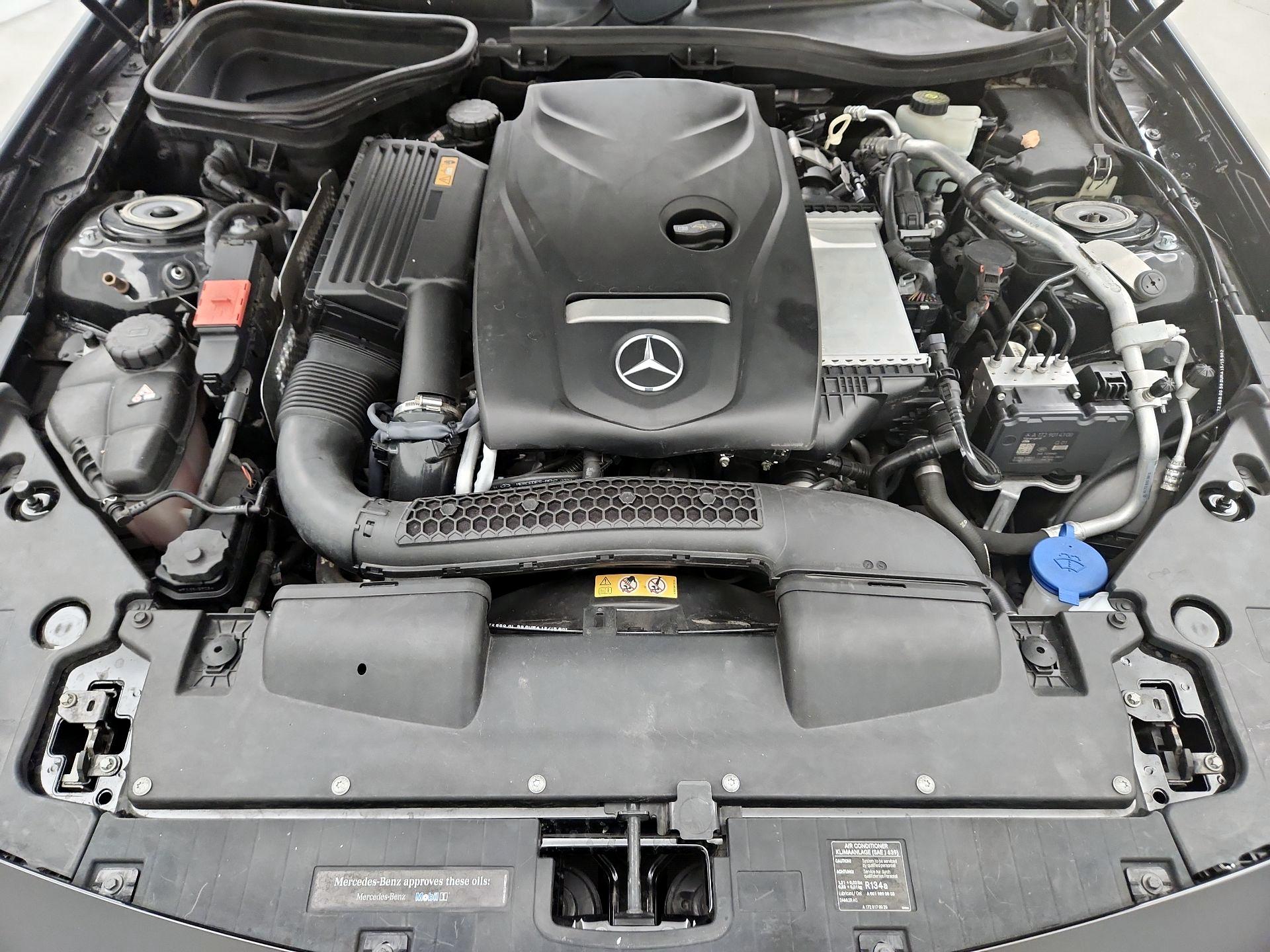 Thumbnail: 2016 Mercedes-Benz SLK - 19