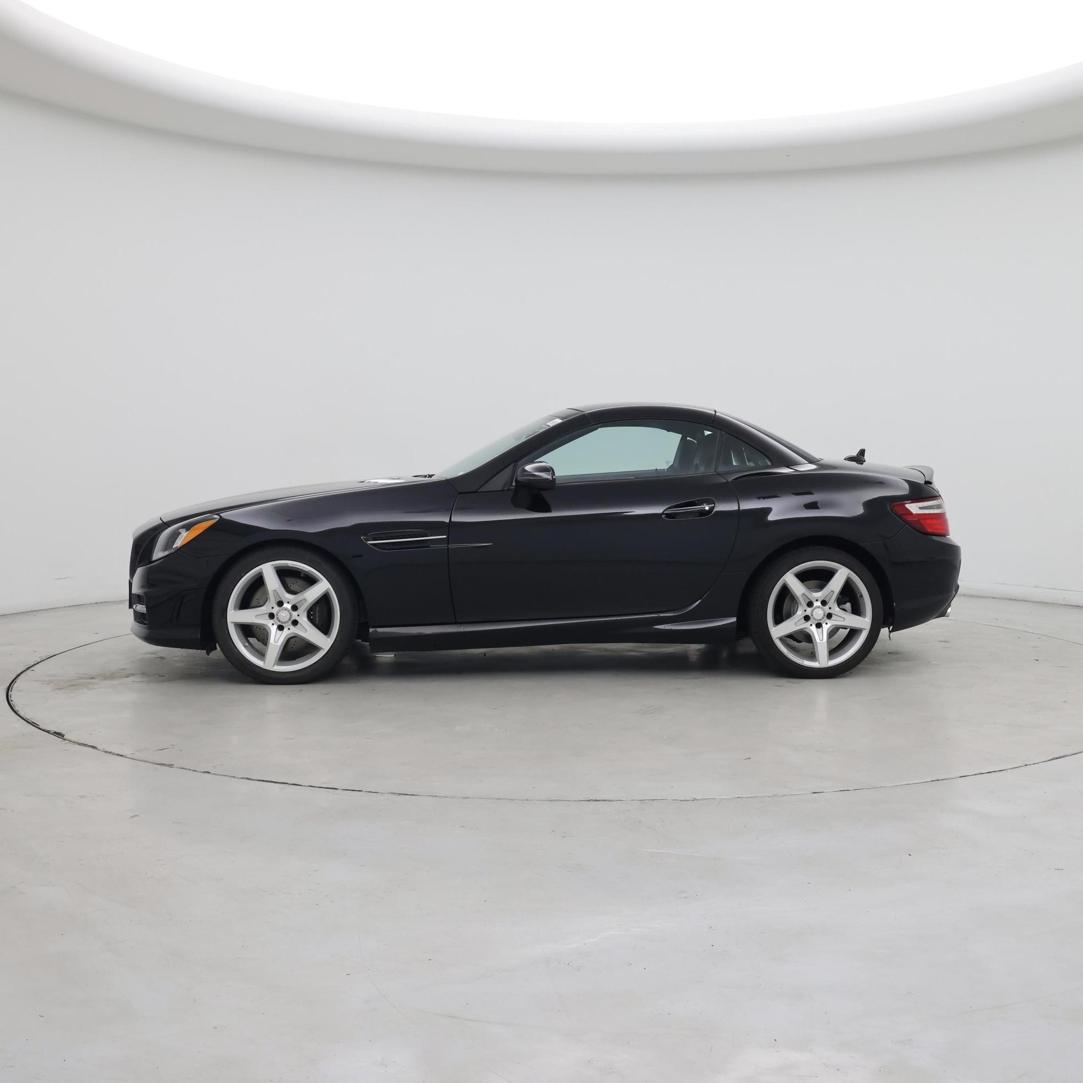 Thumbnail: 2016 Mercedes-Benz SLK - 3