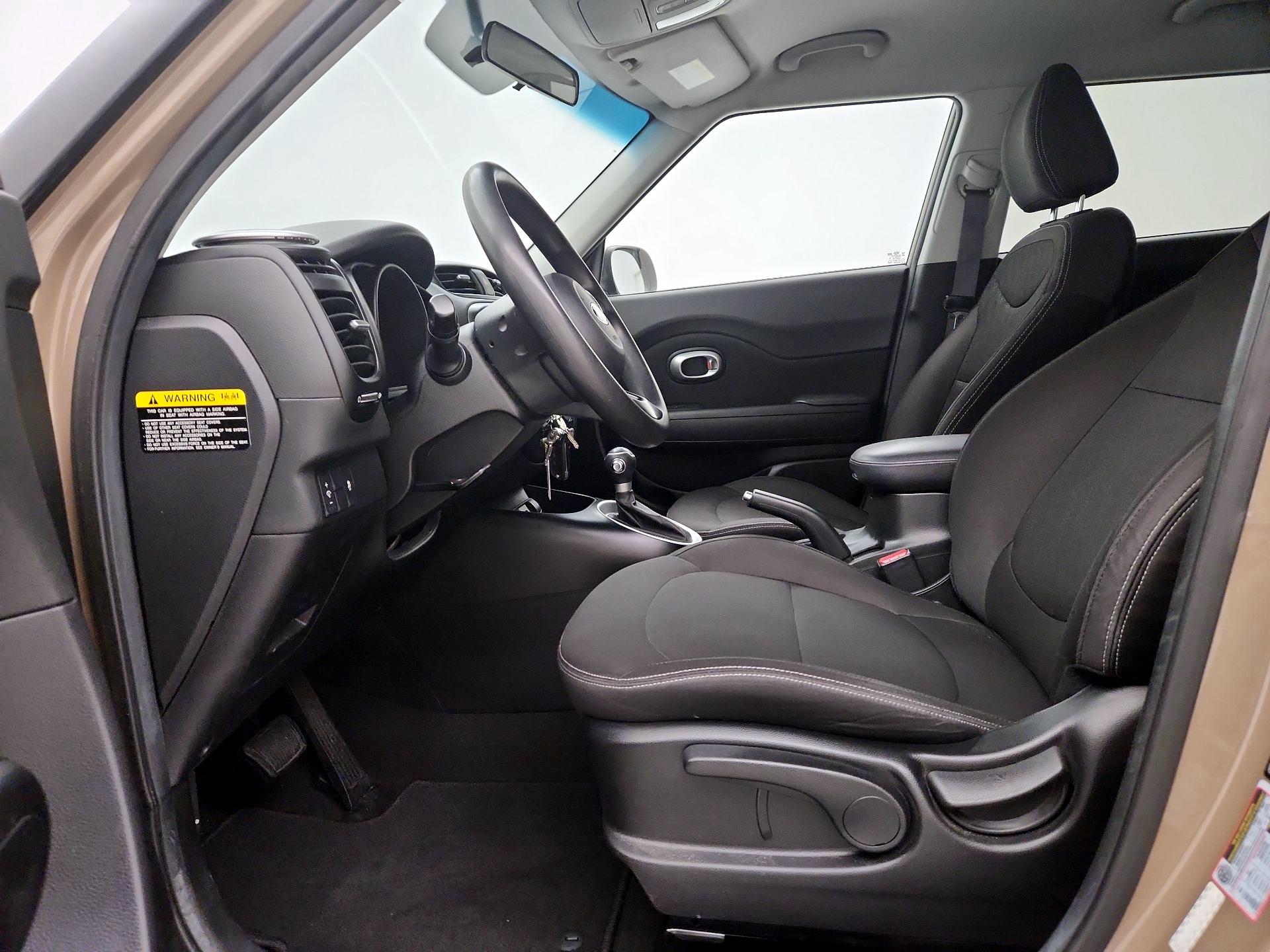 Thumbnail: 2016 Kia Soul - 11