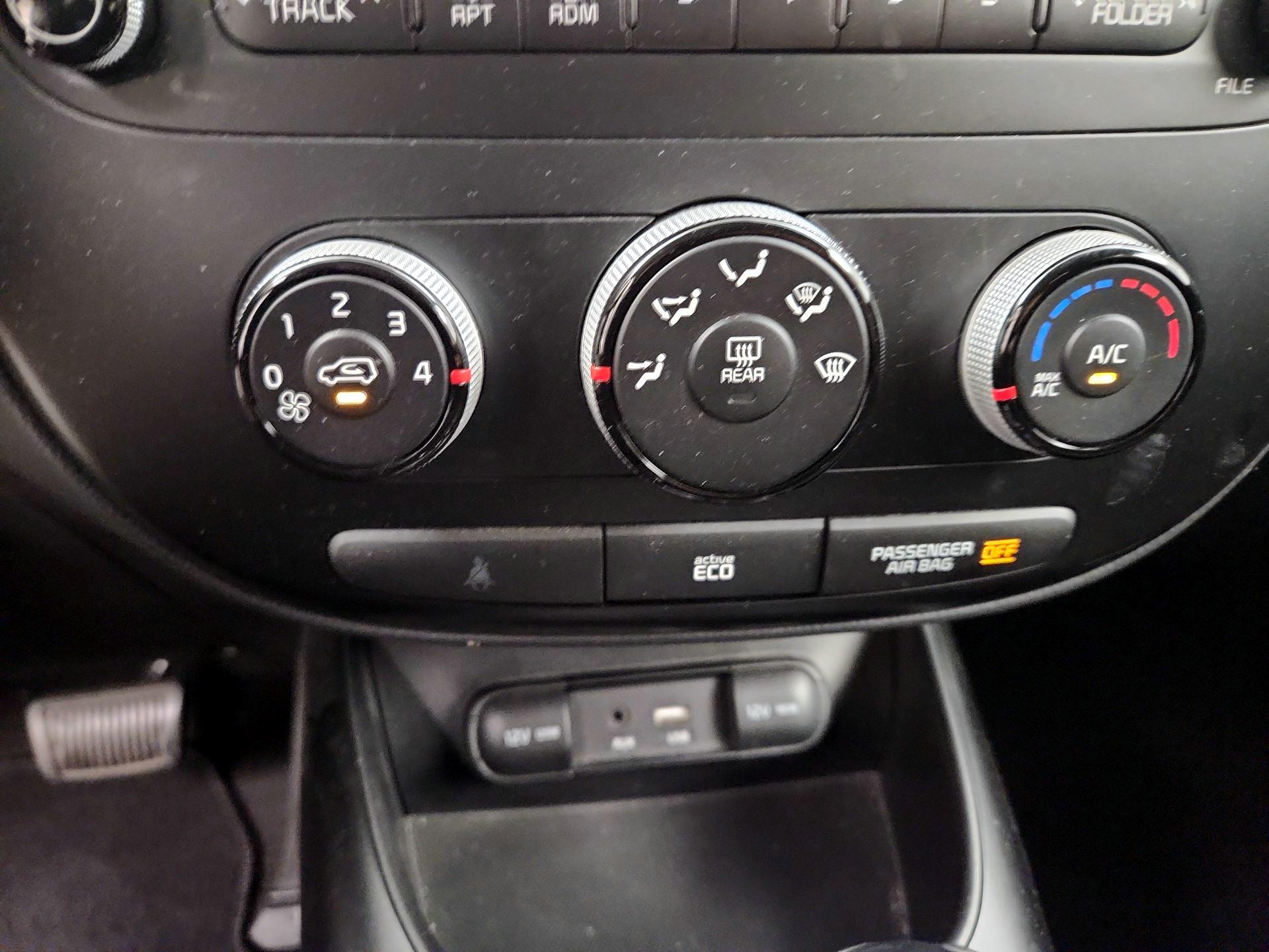 Thumbnail: 2016 Kia Soul - 15
