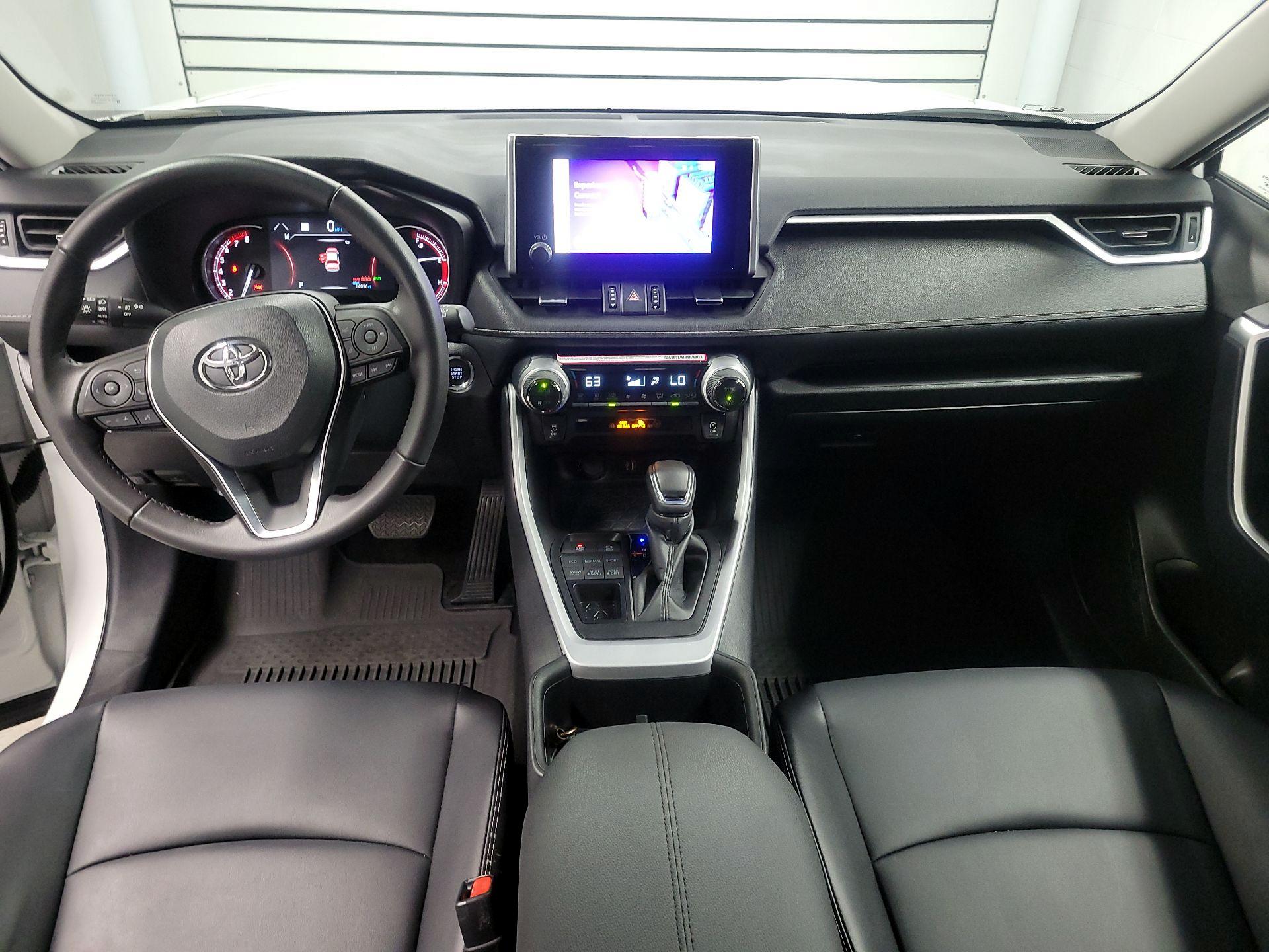 Thumbnail: 2024 Toyota RAV4 - 9