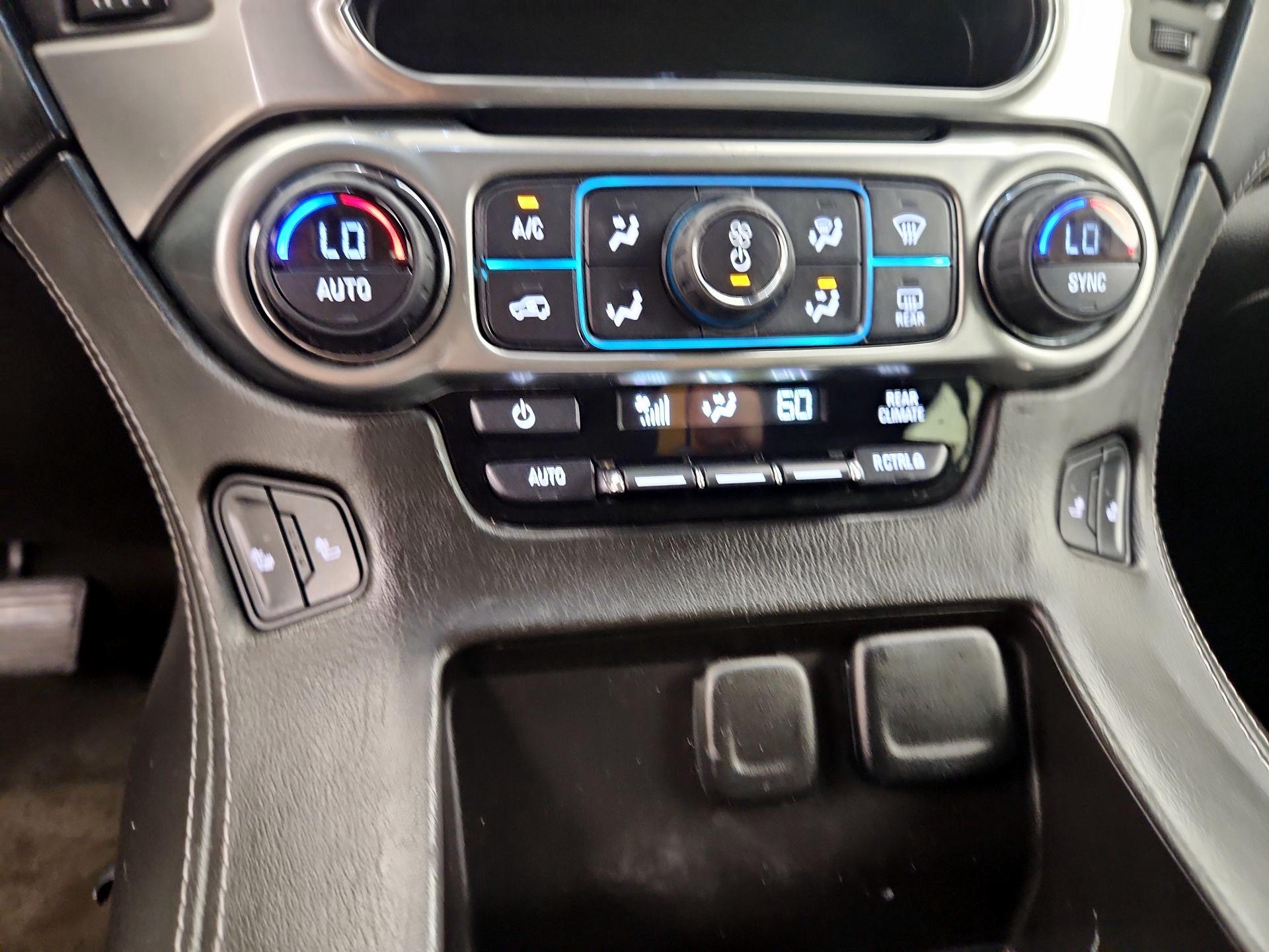 Thumbnail: 2015 Chevrolet Tahoe - 16