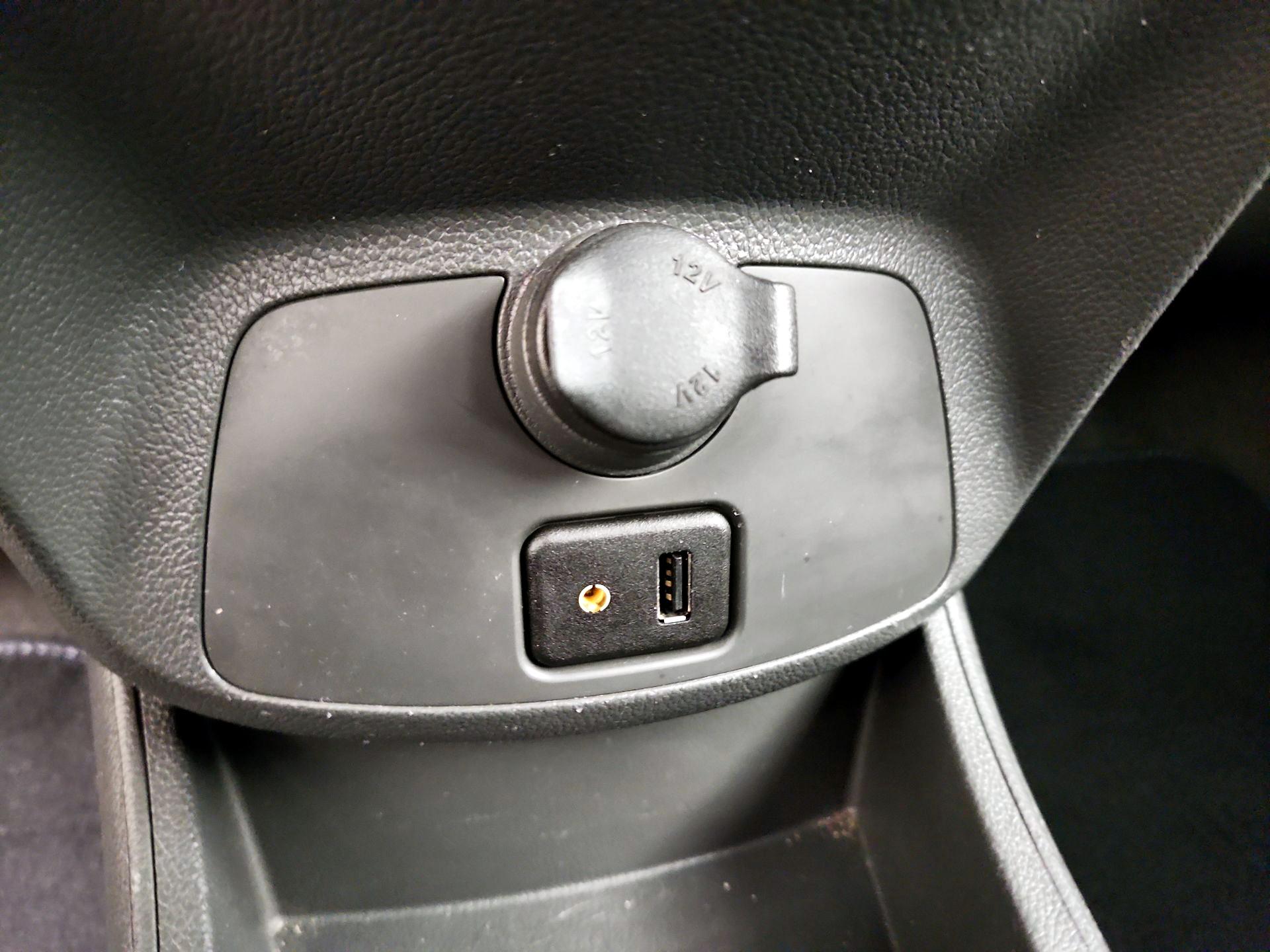 Thumbnail: 2015 Chevrolet Spark - 17