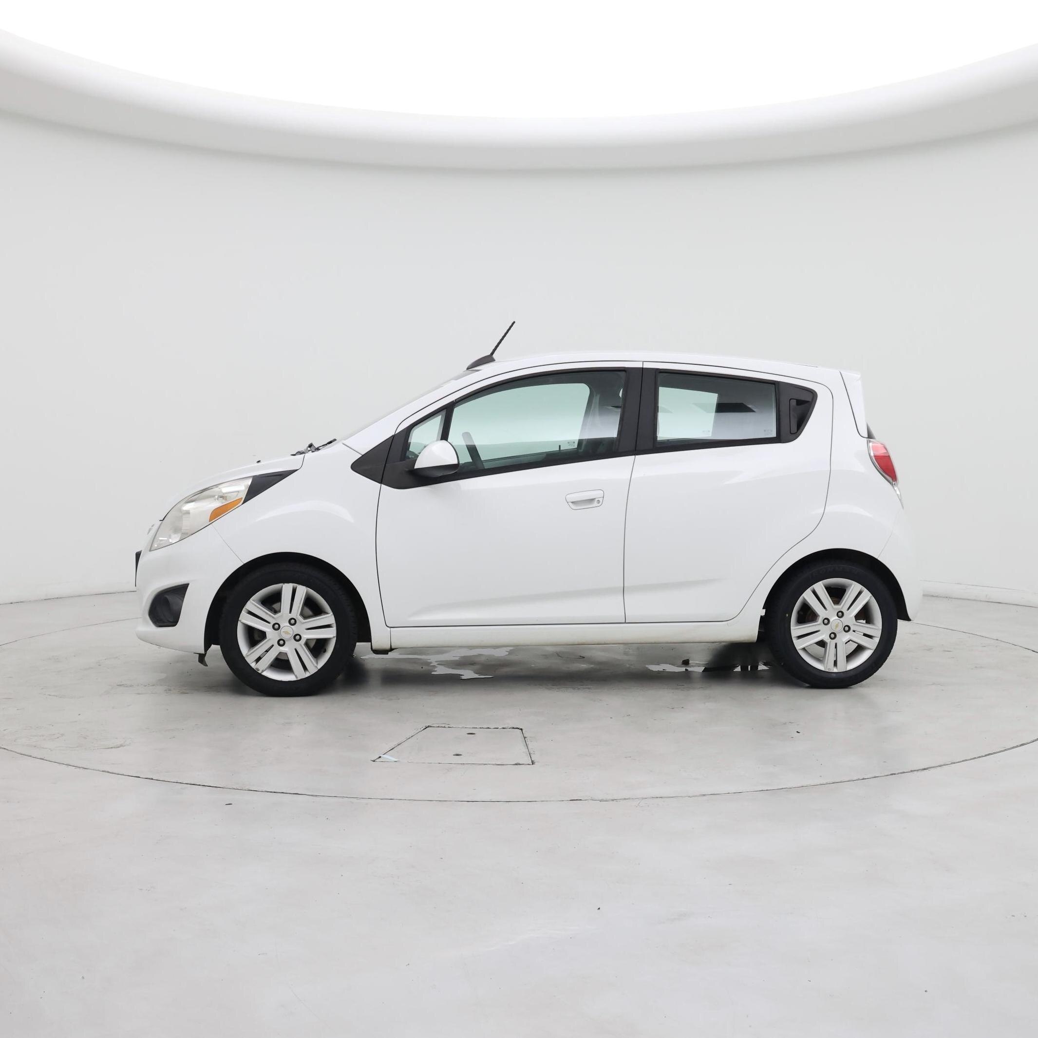 Thumbnail: 2015 Chevrolet Spark - 3