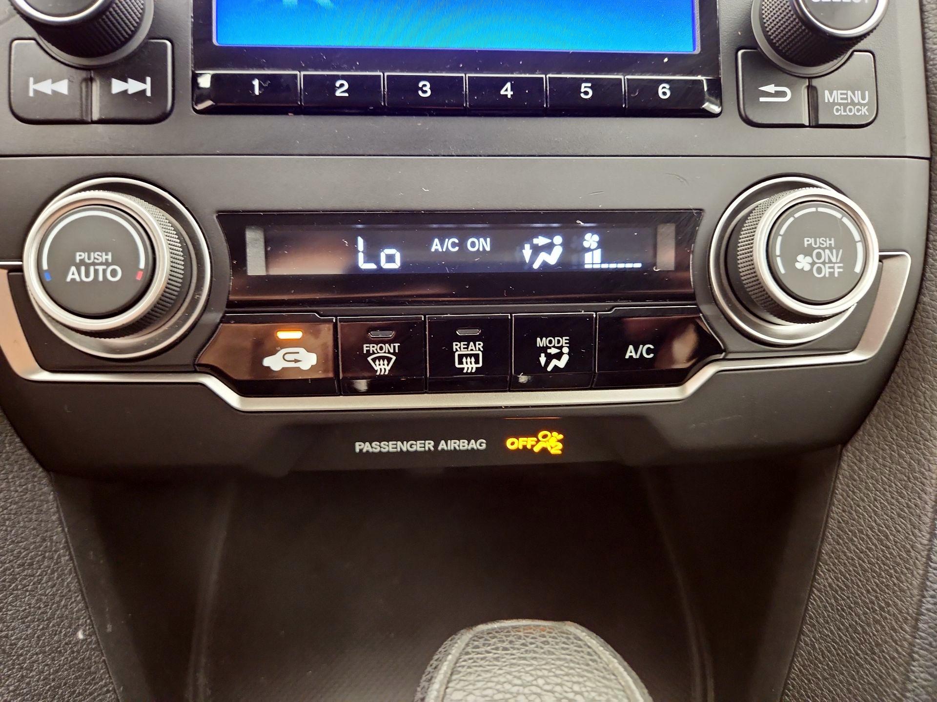 Thumbnail: 2016 Honda Civic - 16