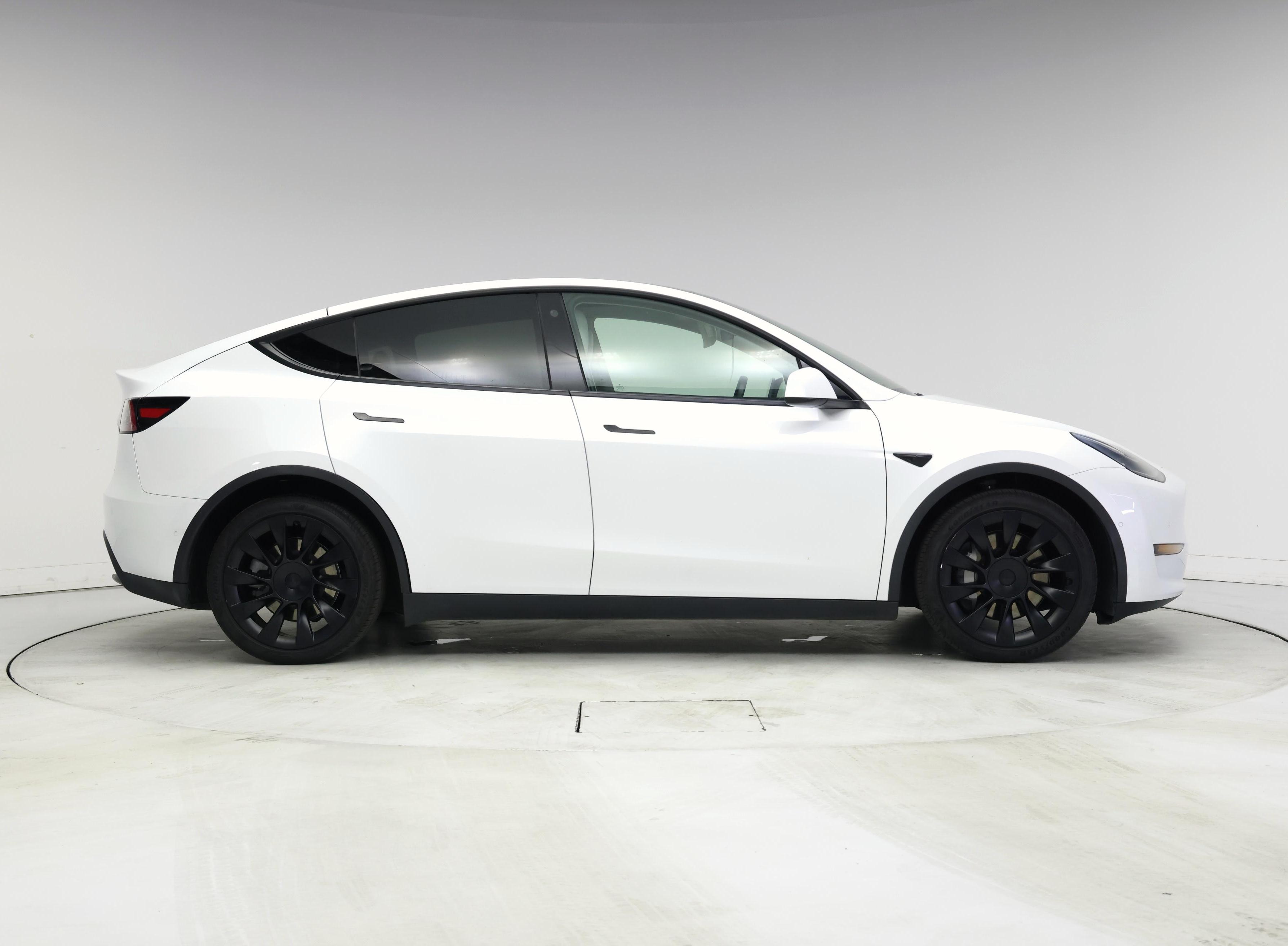 Thumbnail: 2021 Tesla Model Y - 7