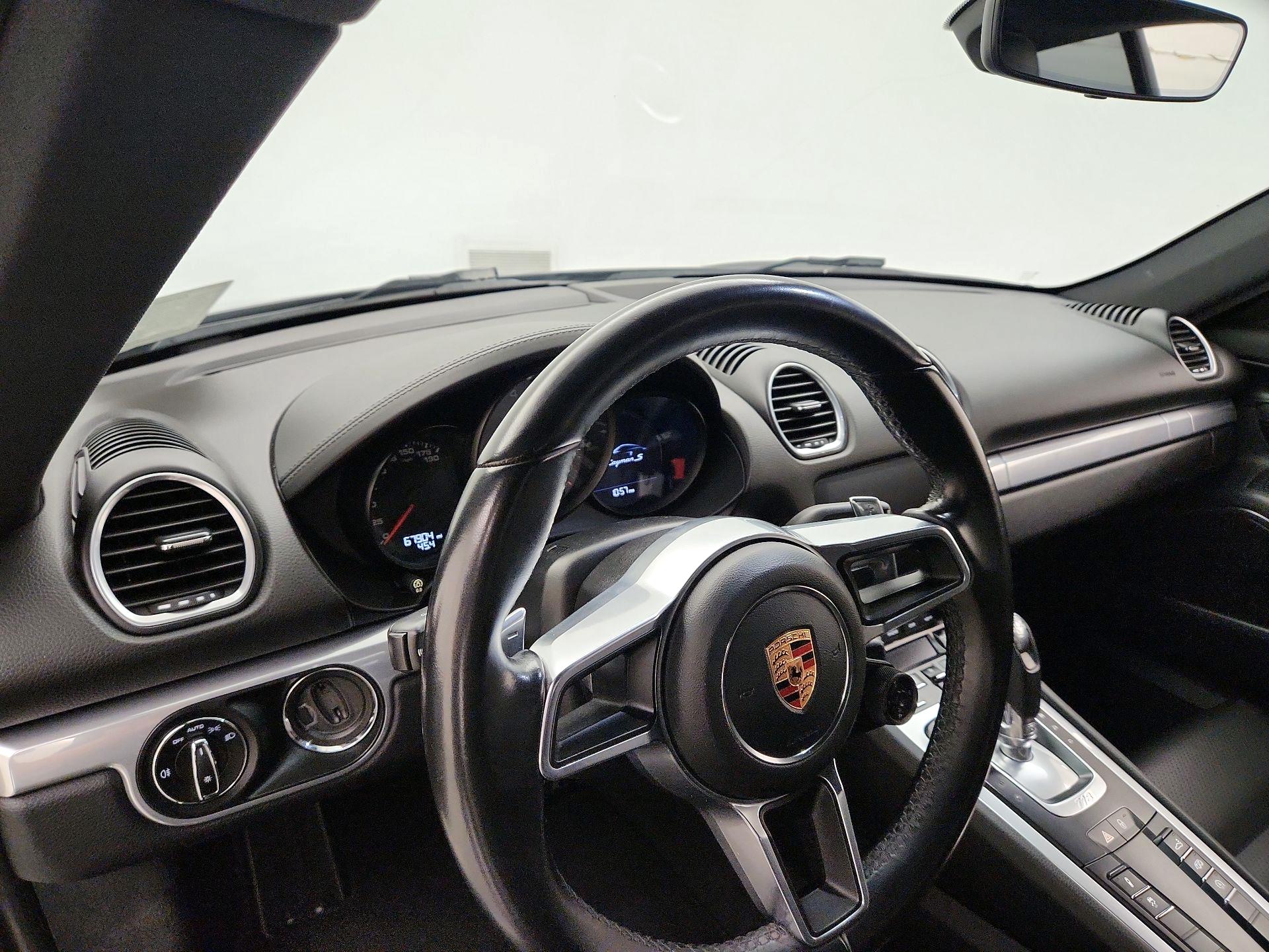 Thumbnail: 2018 Porsche 718 Cayman - 9