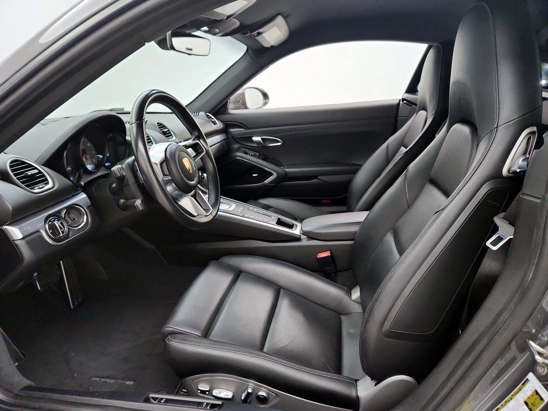 Thumbnail: 2018 Porsche 718 Cayman - 11