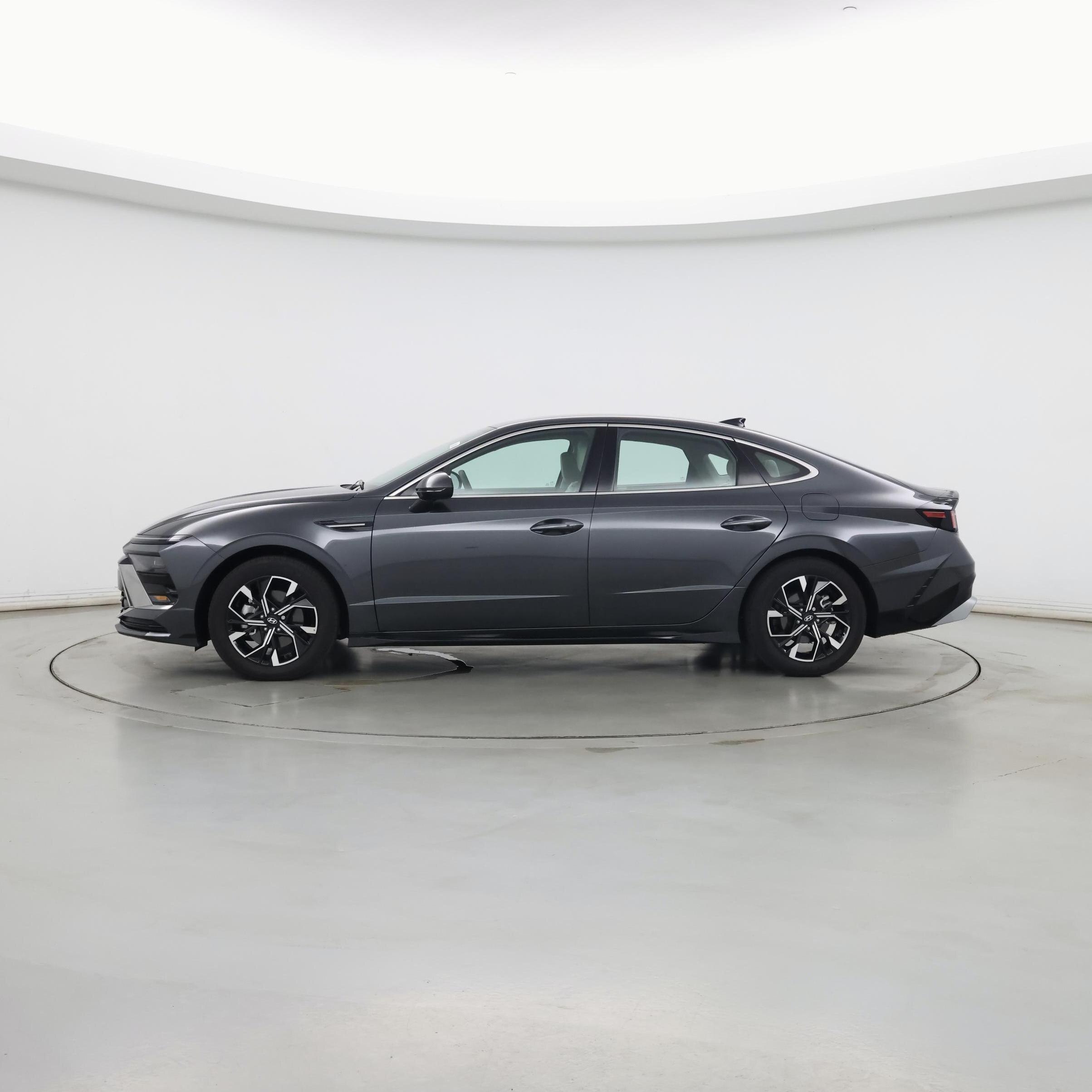Thumbnail: 2024 Hyundai Sonata - 3