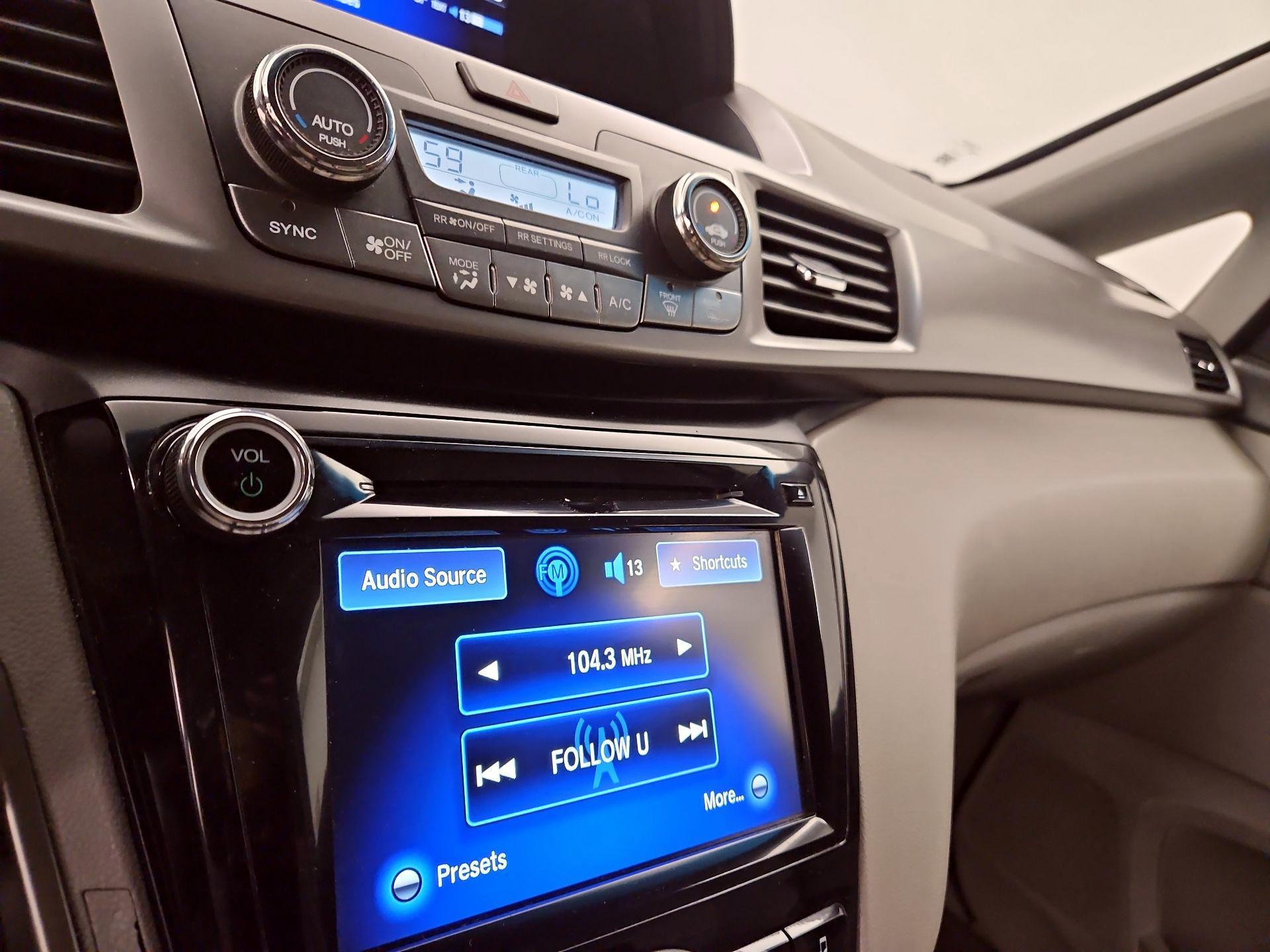 Thumbnail: 2016 Honda Odyssey - 15