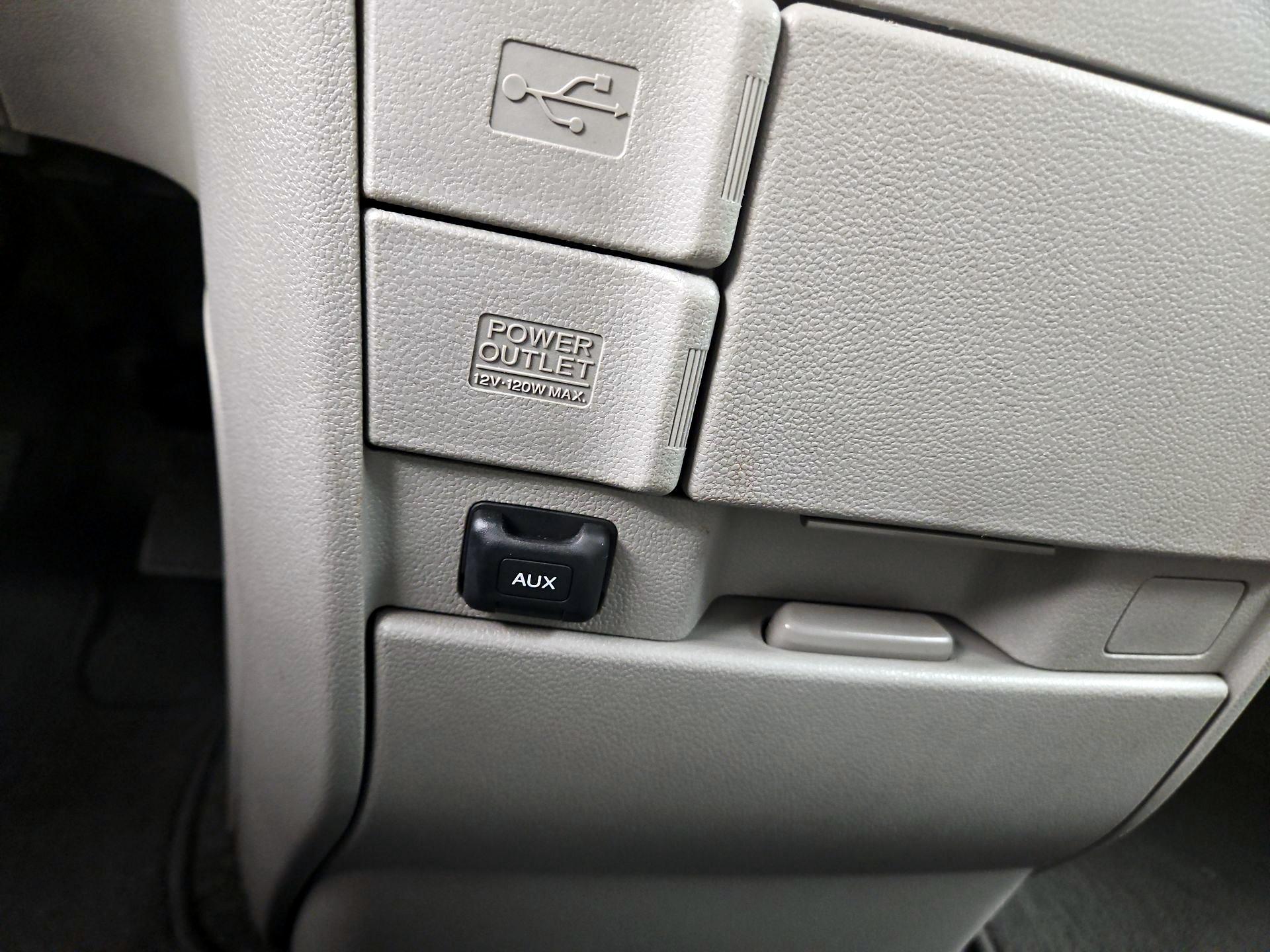 Thumbnail: 2016 Honda Odyssey - 18