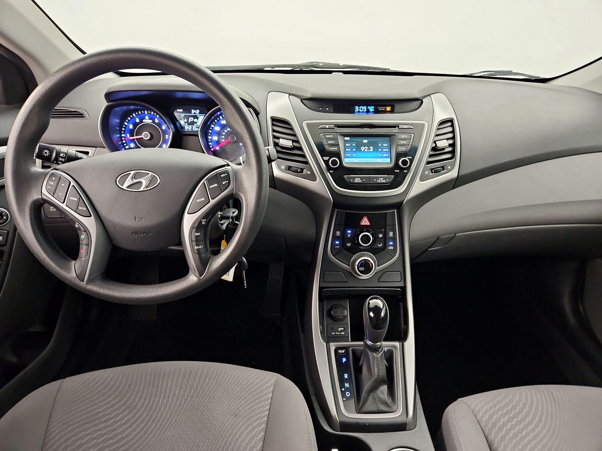 Thumbnail: 2015 Hyundai Elantra - 9