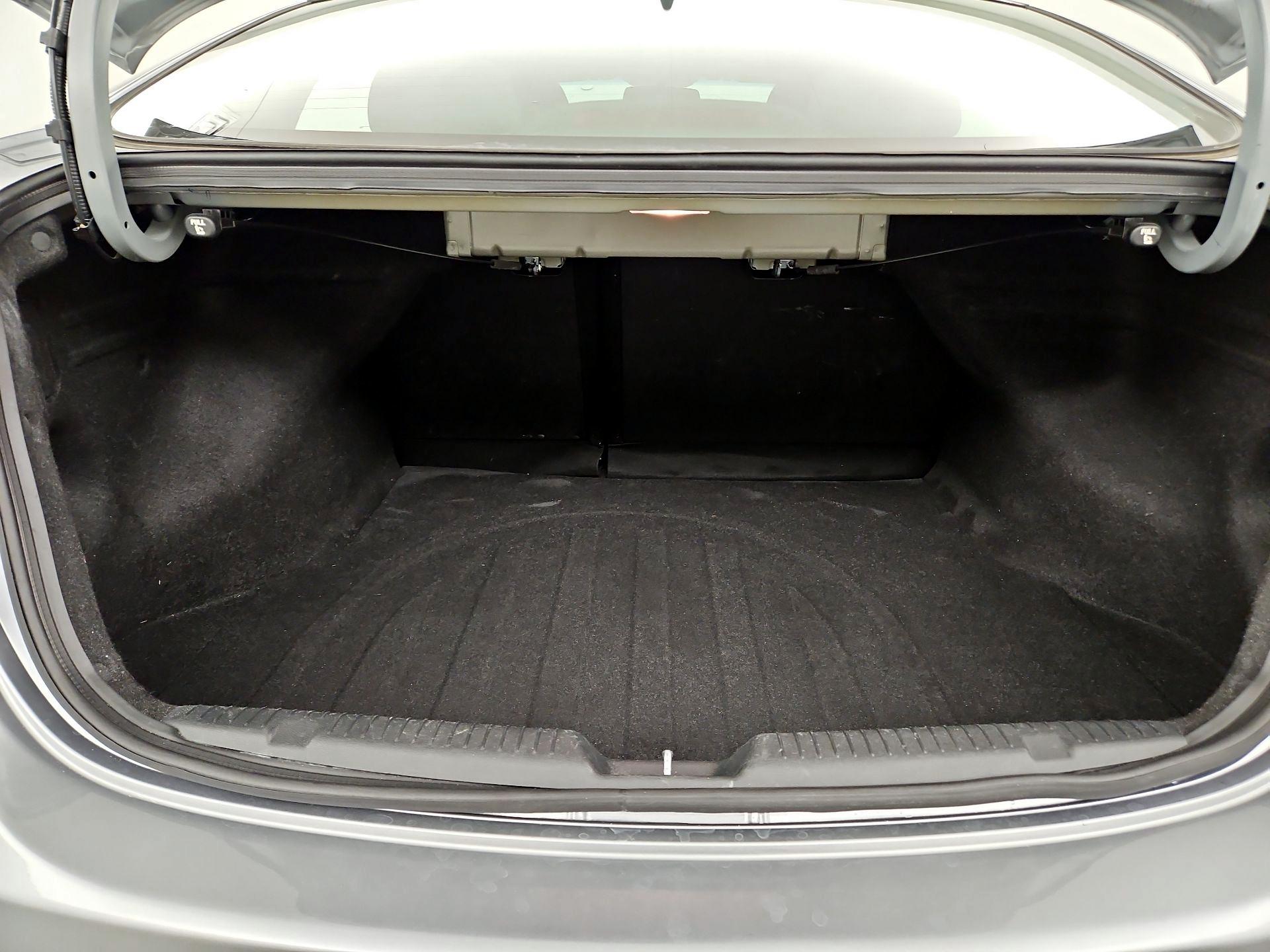 Thumbnail: 2015 Hyundai Elantra - 20