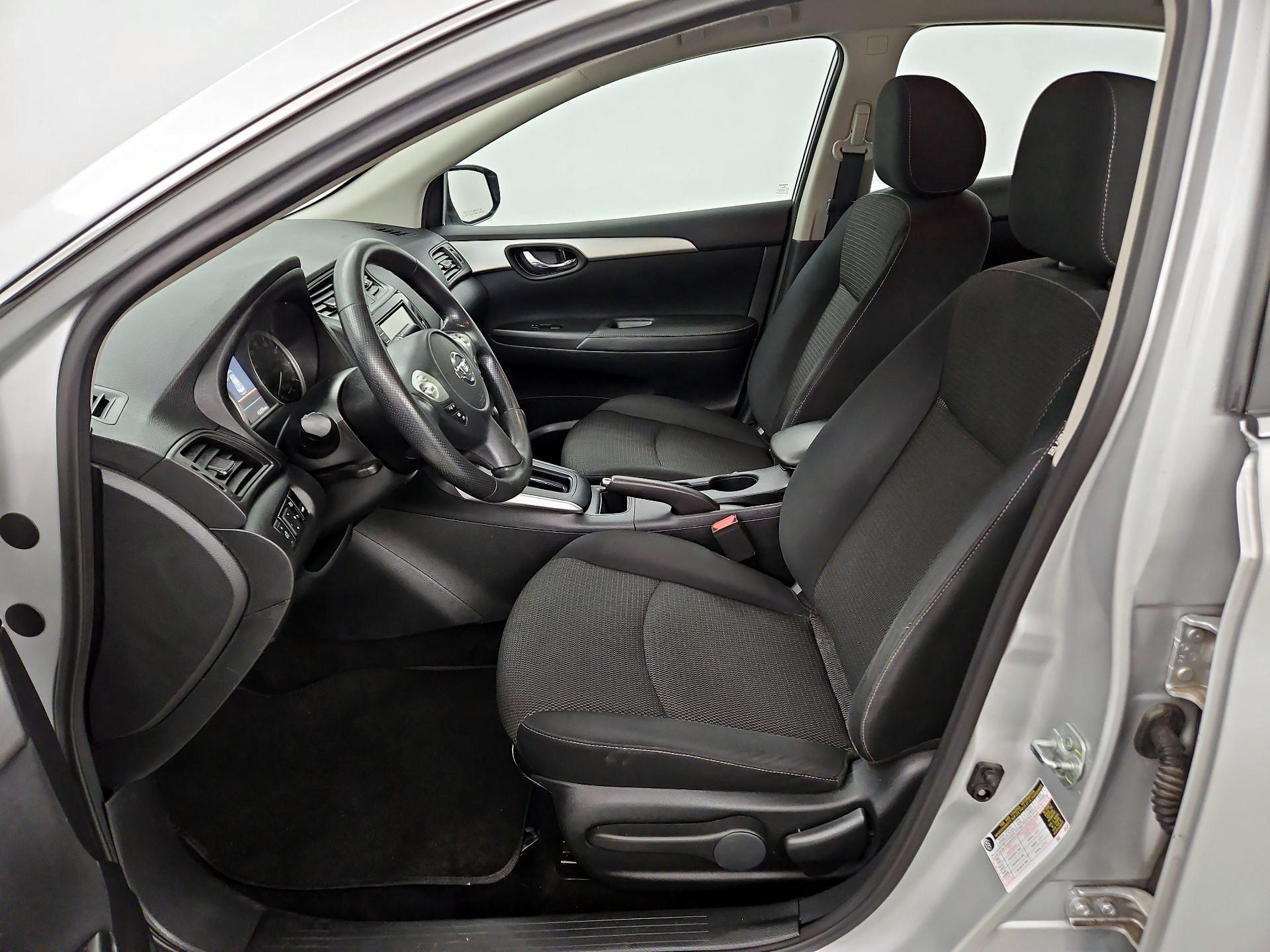 Thumbnail: 2019 Nissan Sentra - 11
