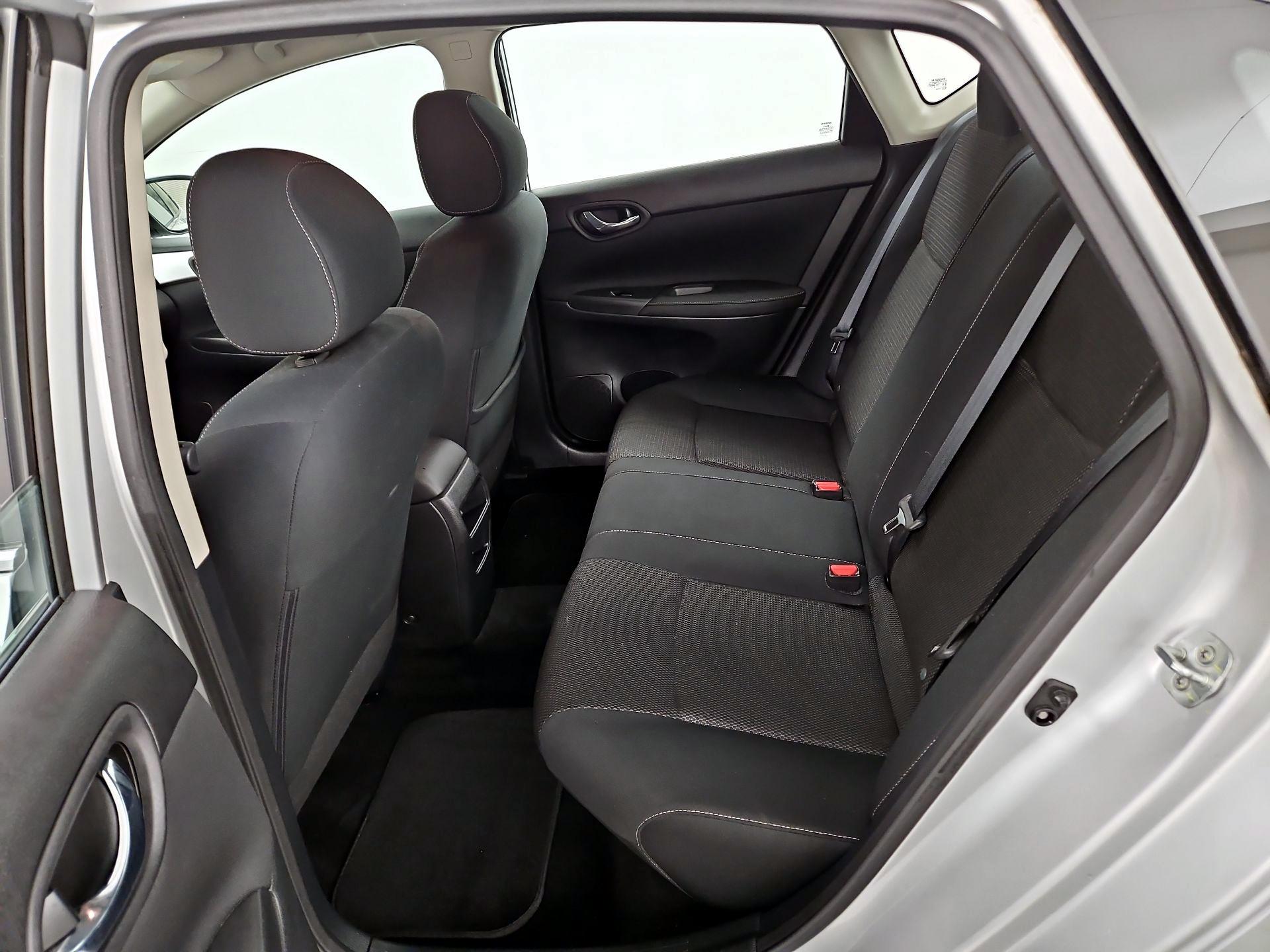 Thumbnail: 2019 Nissan Sentra - 19