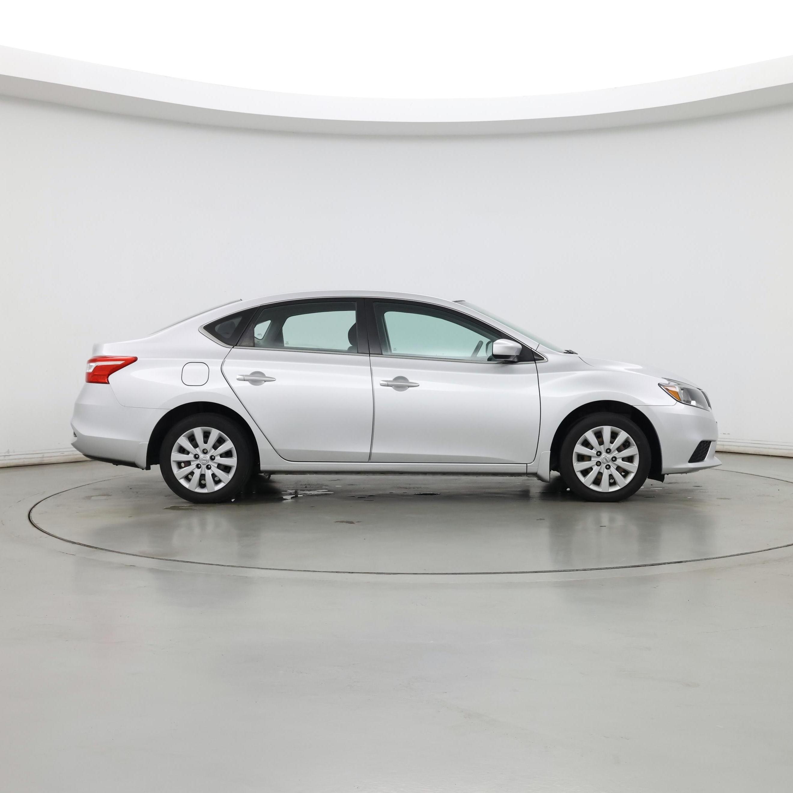 Thumbnail: 2019 Nissan Sentra - 7