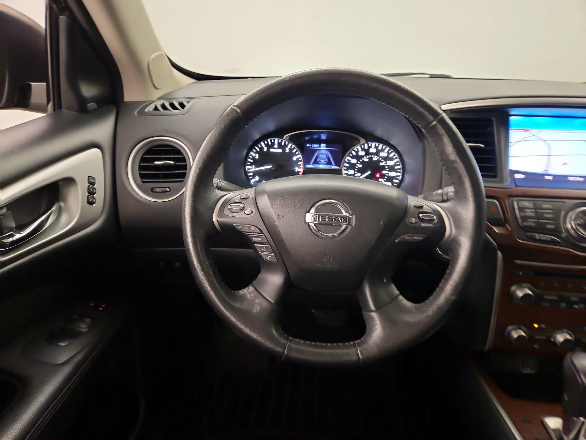 Thumbnail: 2019 Nissan Pathfinder - 10
