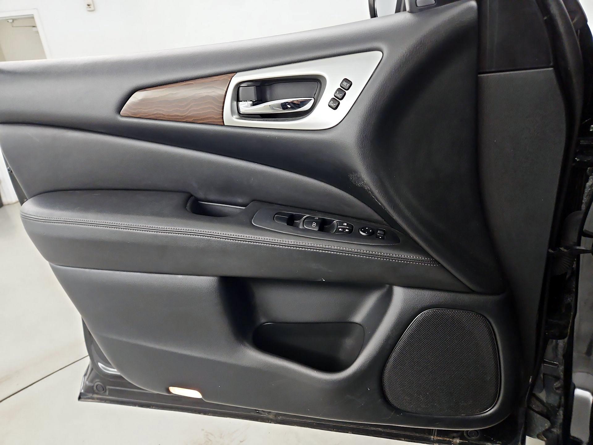 Thumbnail: 2019 Nissan Pathfinder - 12