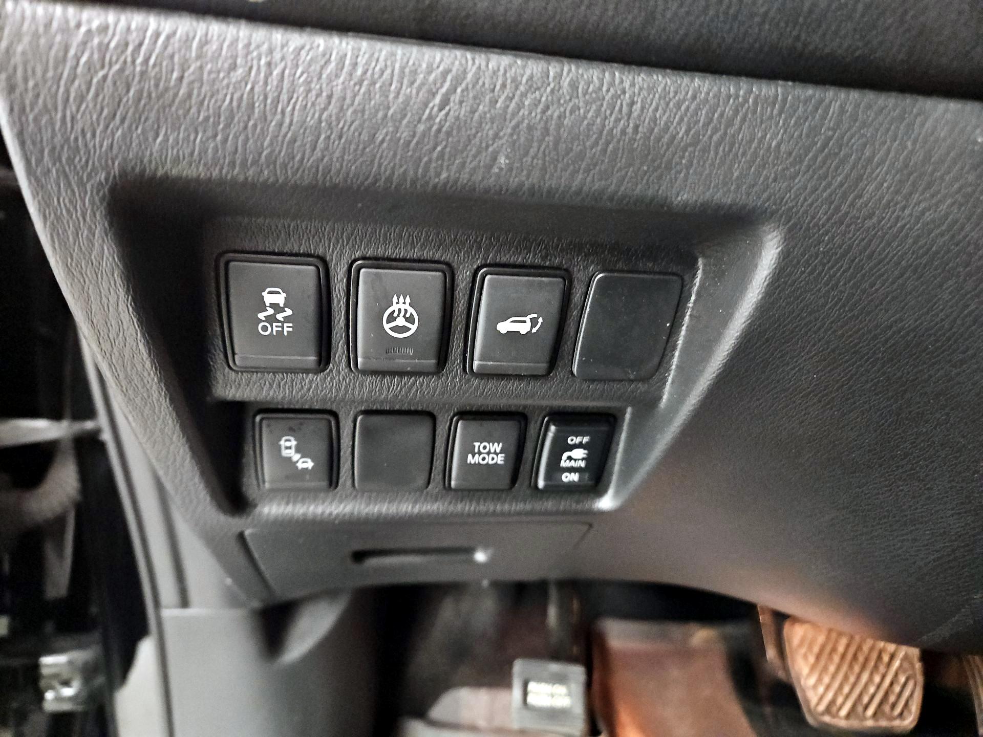 Thumbnail: 2019 Nissan Pathfinder - 13